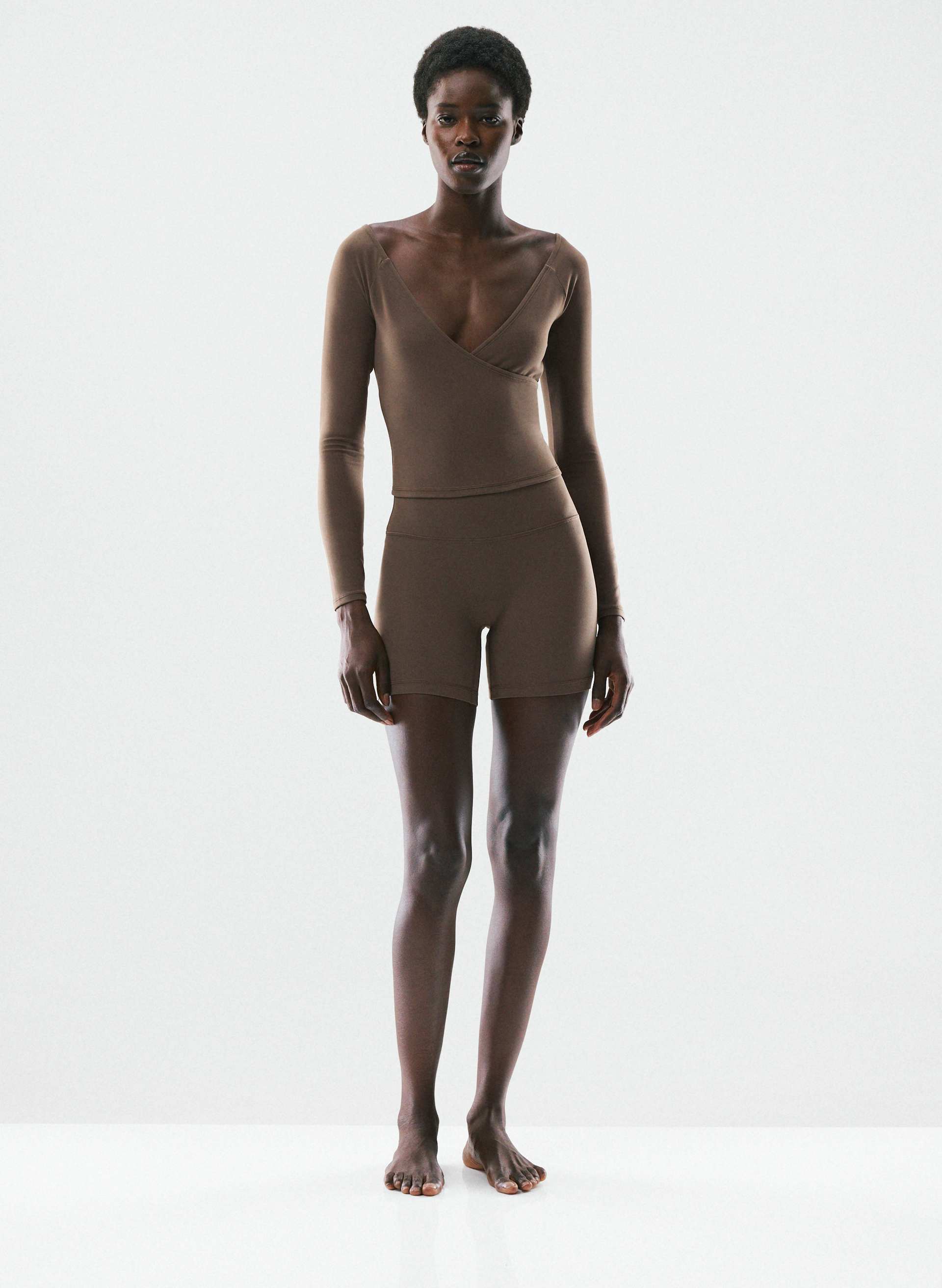 BUTTER CHEEKY INFINITE HI-RISE 5" SHORT | Aritzia