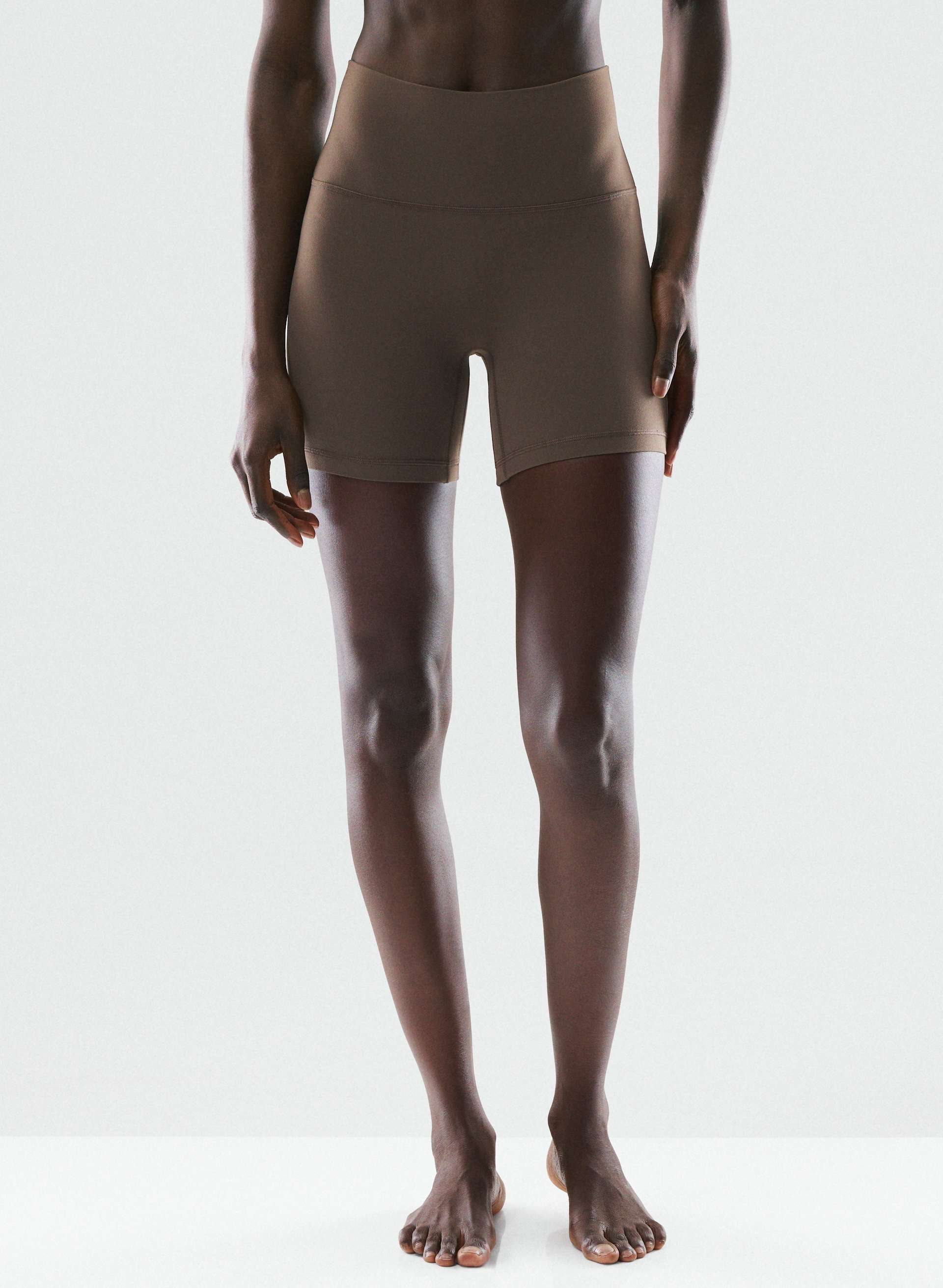 BUTTER CHEEKY INFINITE HI-RISE 5" SHORT | Aritzia