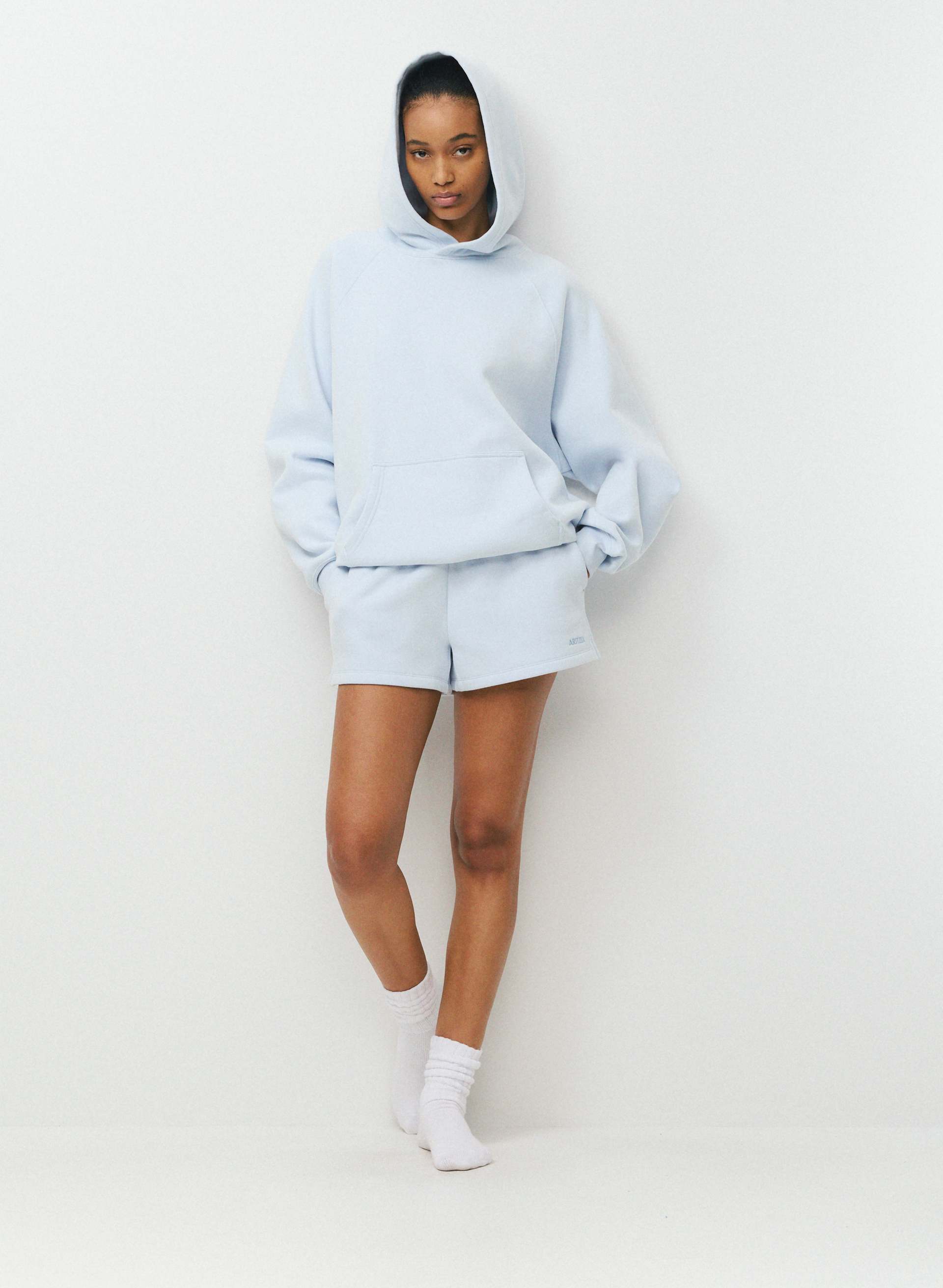 COZY SWEATFLEECE MEGA HI-RISE MINI SHORT - Fan-favourite oversized fleece sweatshorts. 