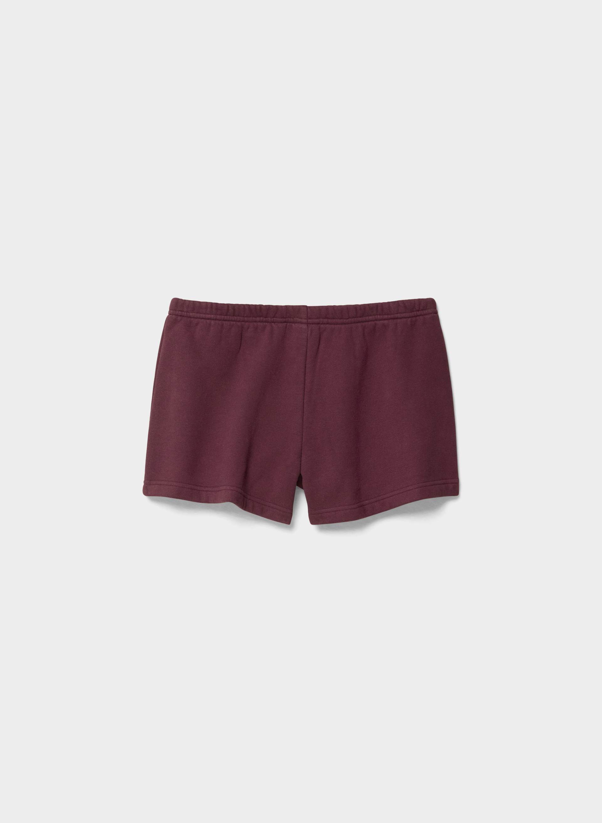 COZY SWEATFLEECE BOYFRIEND LO-RISE MINI SHORT | Aritzia