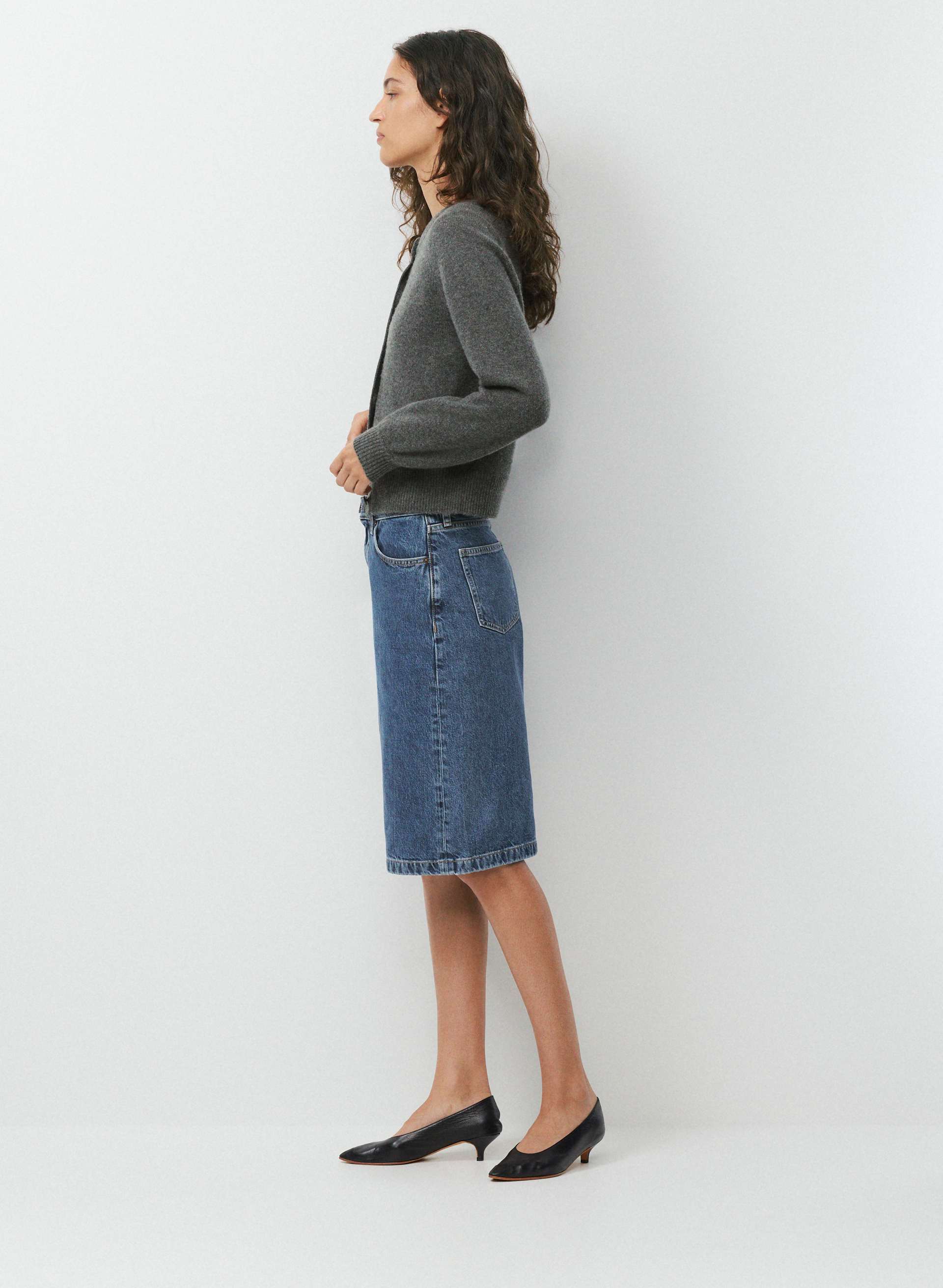 SHORT PUBLICITY SOUS LE GENOU EN DENIM | Aritzia