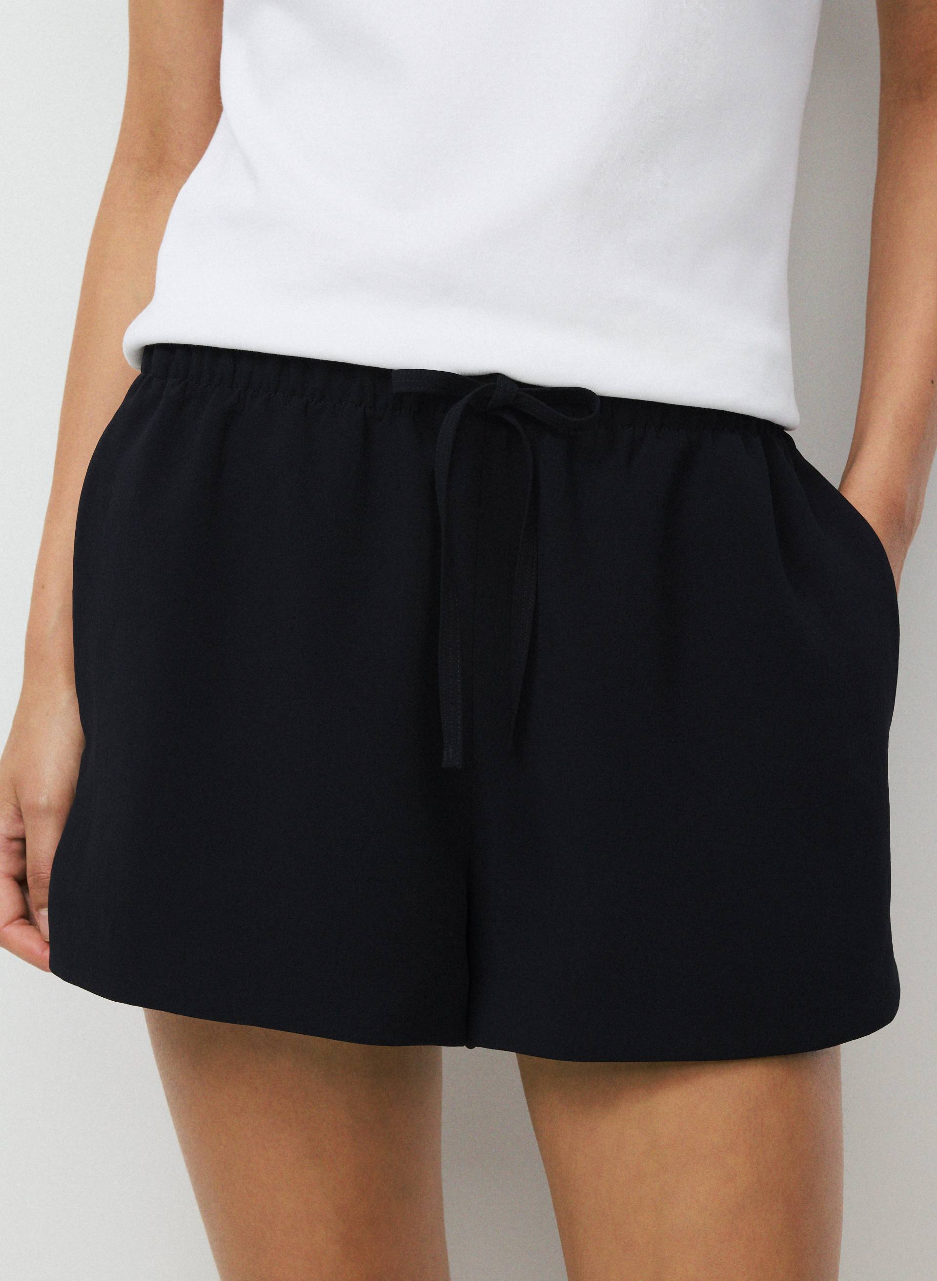 THE LODGE SHORT™ MINI | Aritzia