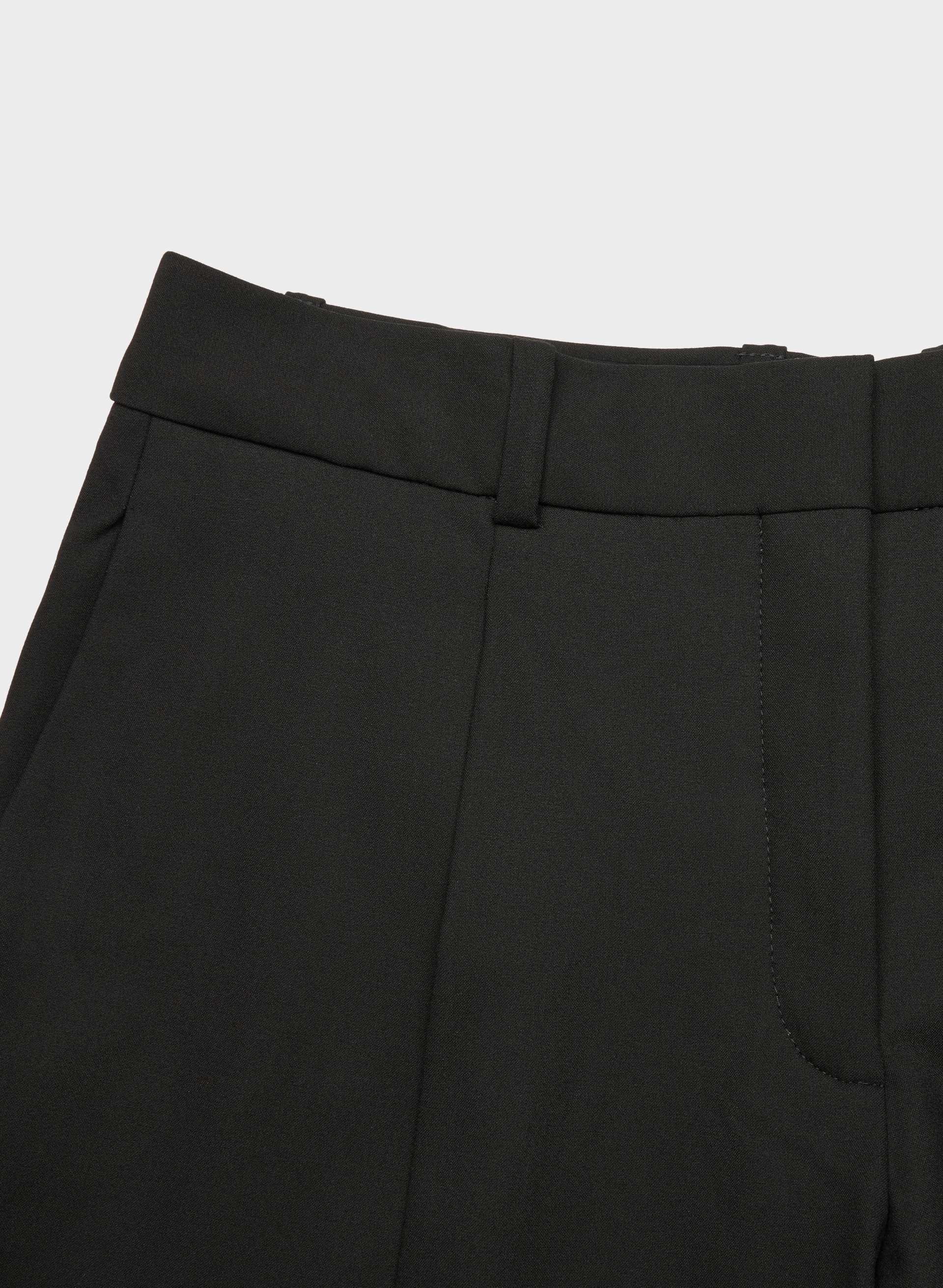TOUCHPOINT SHORT | Aritzia