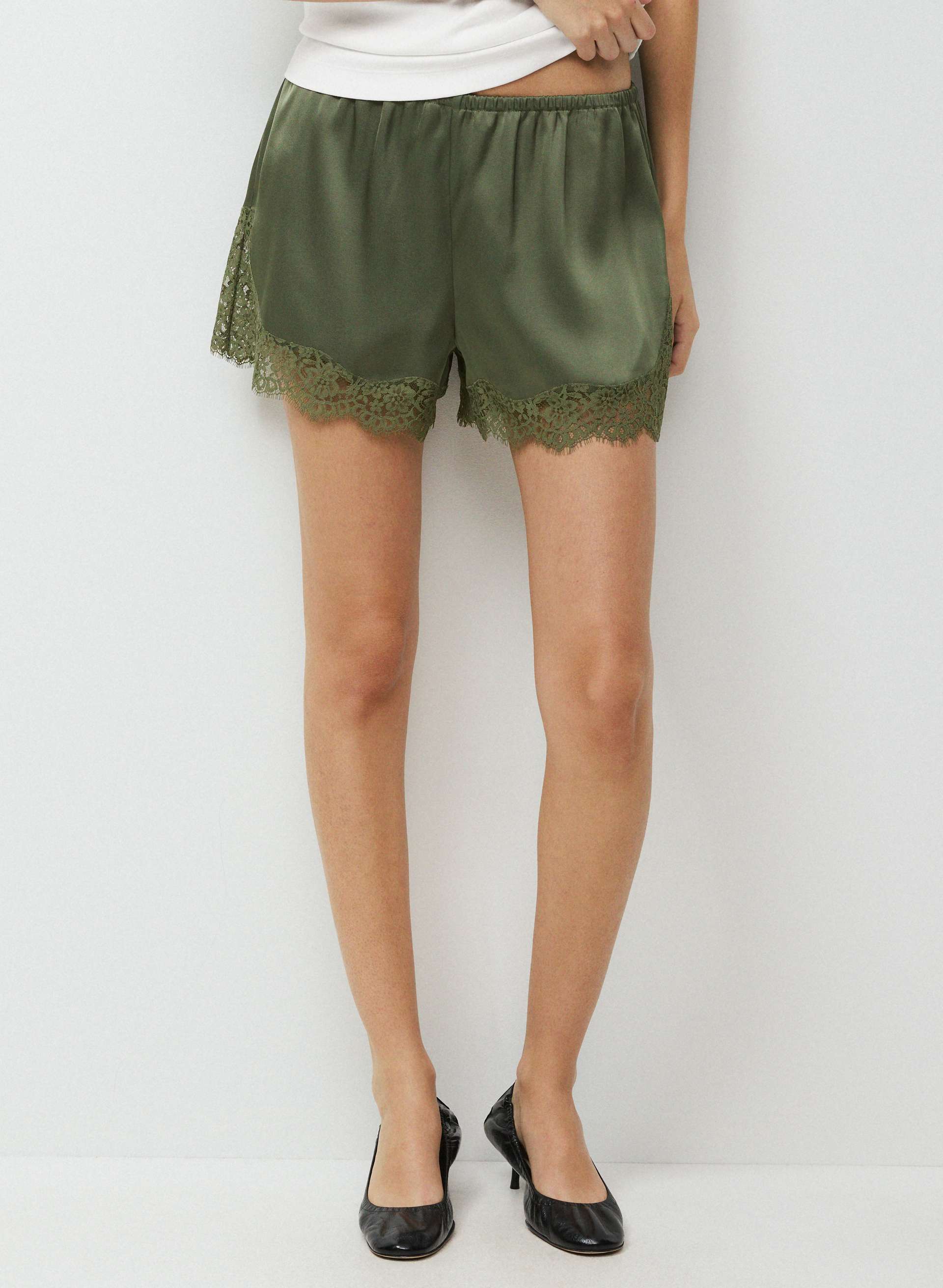 WHIMSY SATIN SHORT | Aritzia