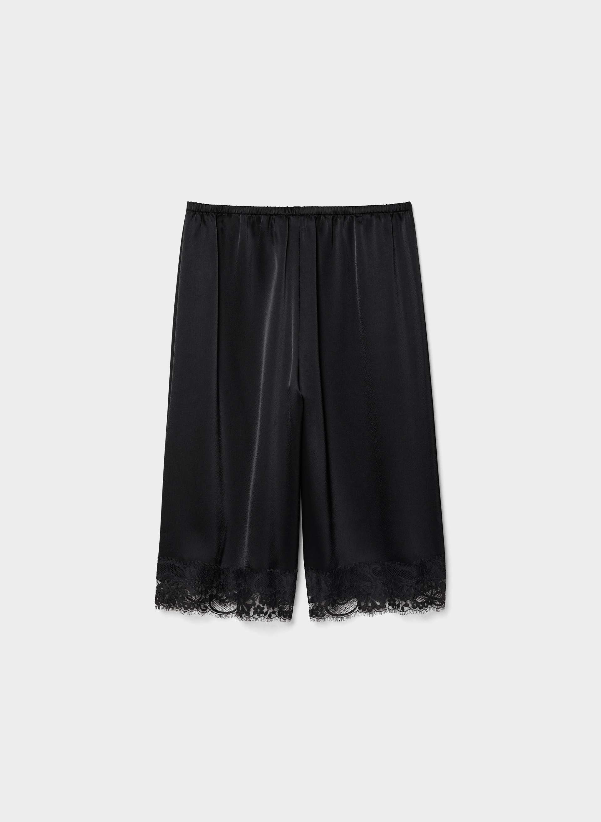 SHORT MITTE EN SATIN | Aritzia