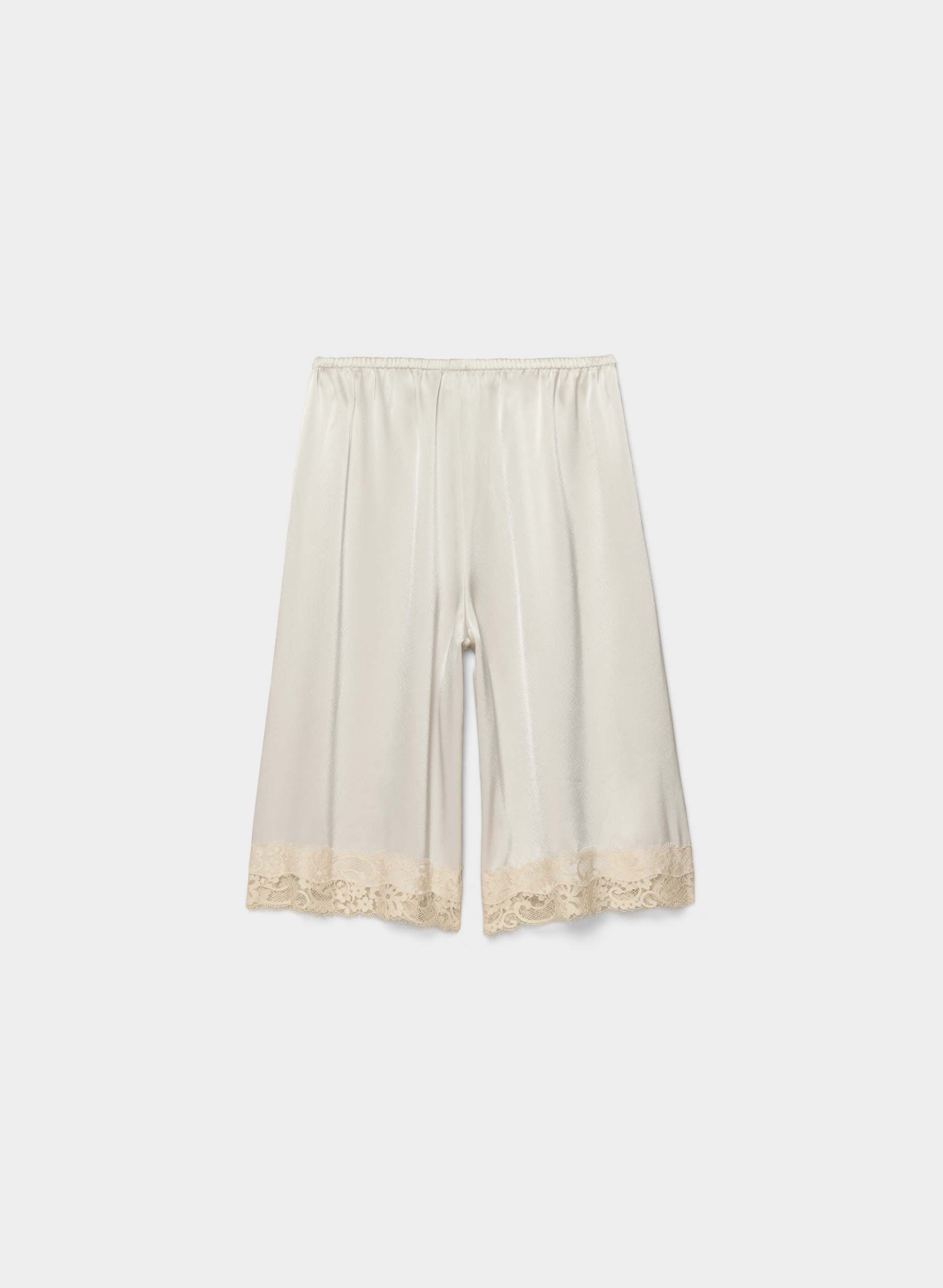 MITTE SATIN SHORT | Aritzia