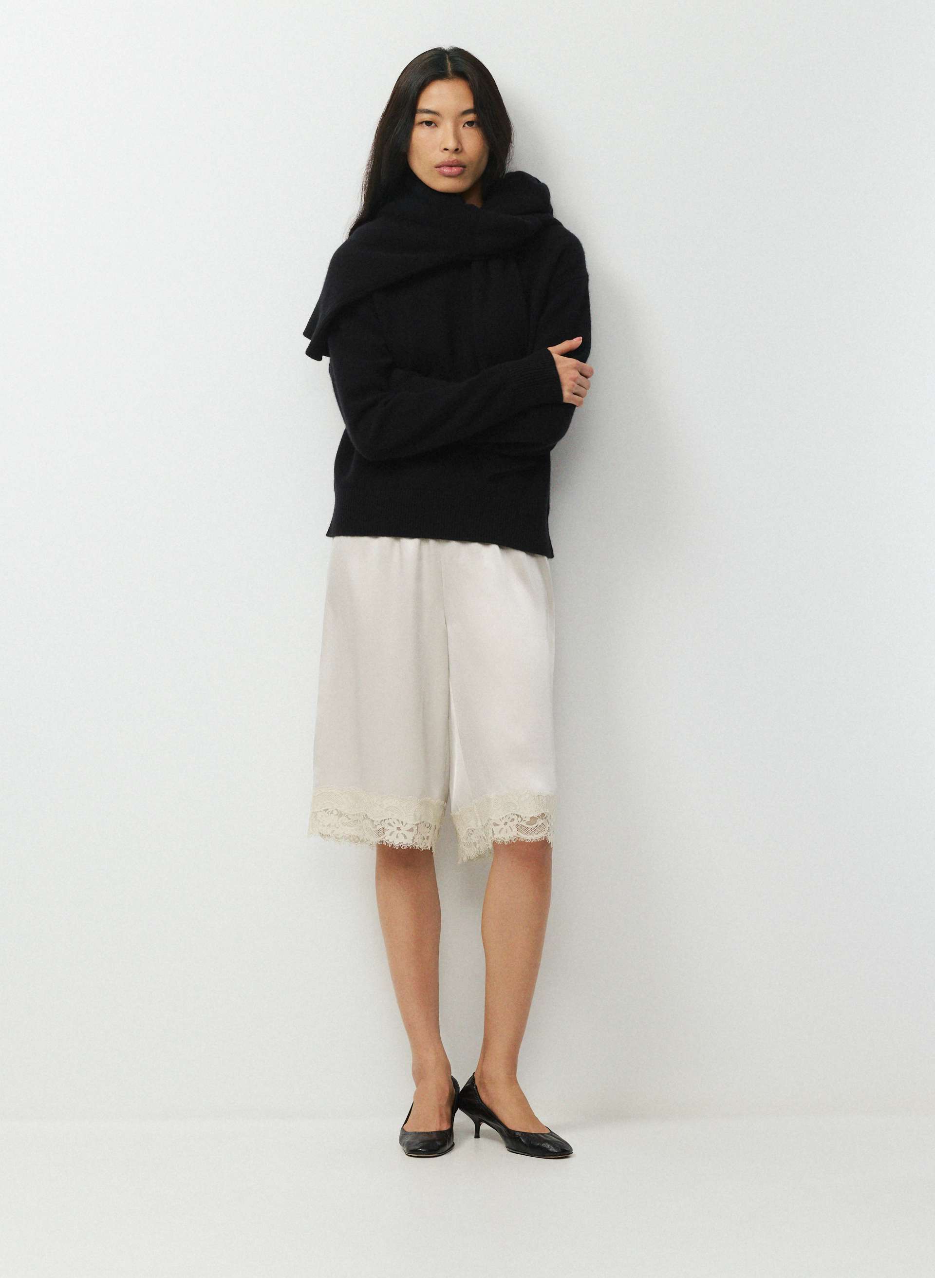 Mitte Satin Short | Aritzia US