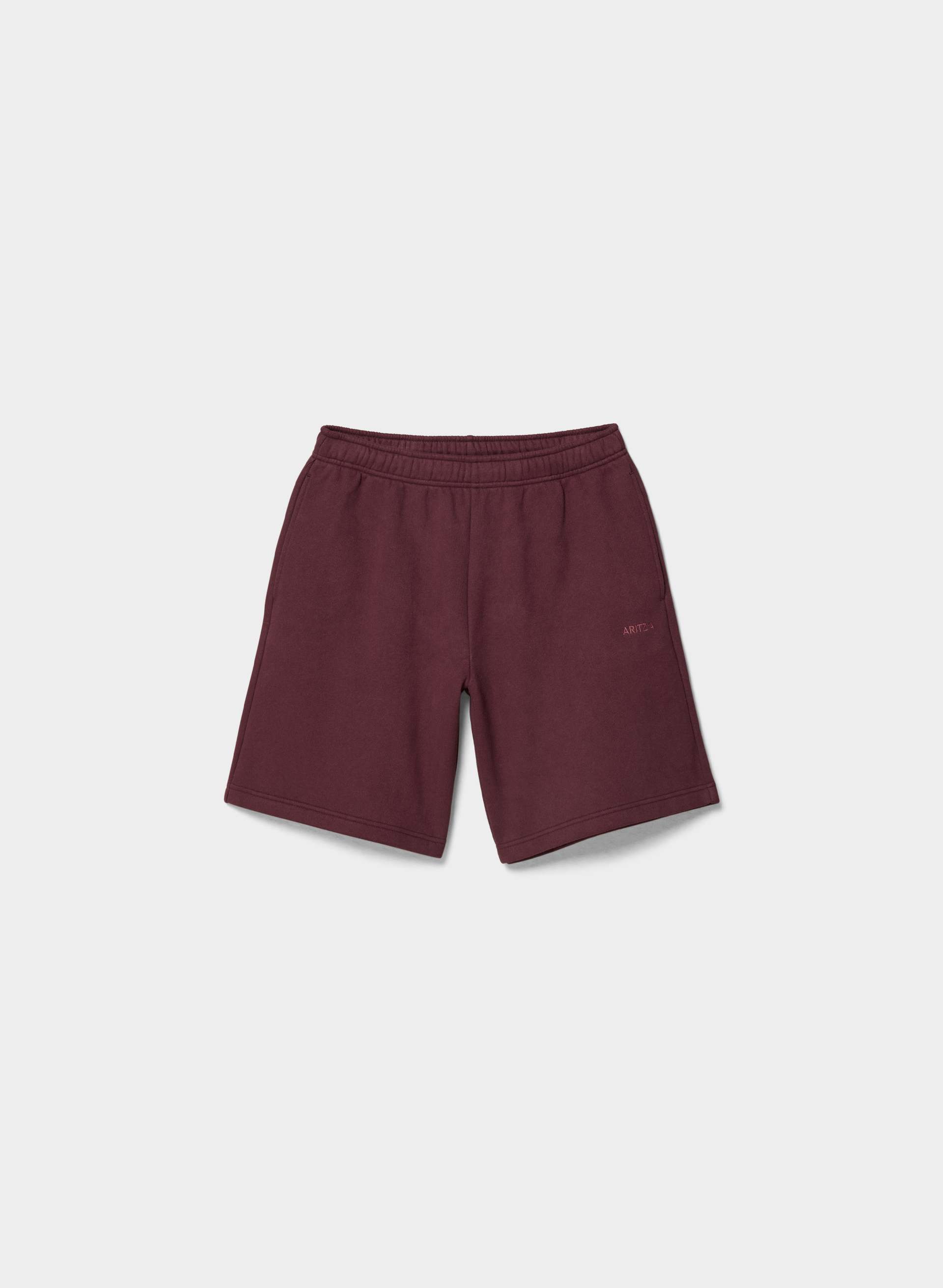 COZY SWEATFLEECE MEGA ABOVE-KNEE SHORT - Oversized mid-rise, above-knee fleece sweatshorts. 