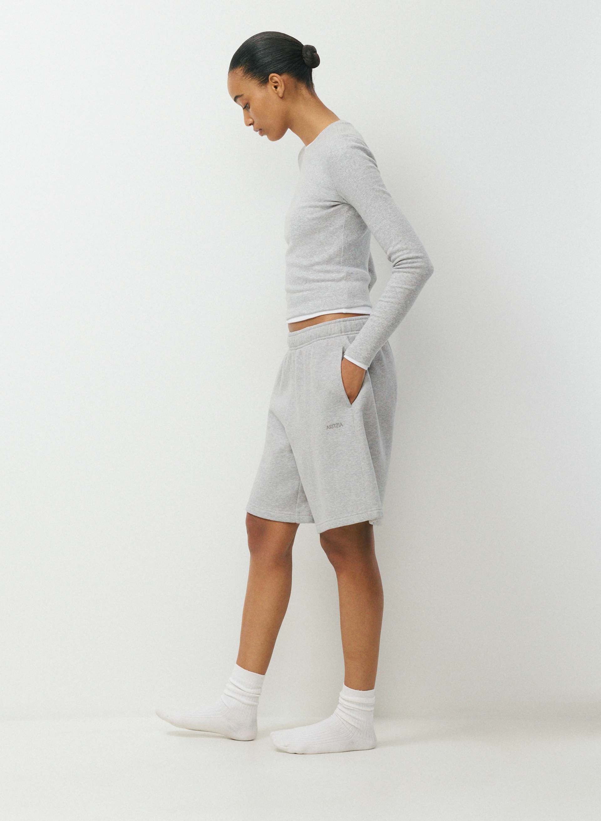 COZY SWEATFLEECE MEGA ABOVE-KNEE SHORT | Aritzia