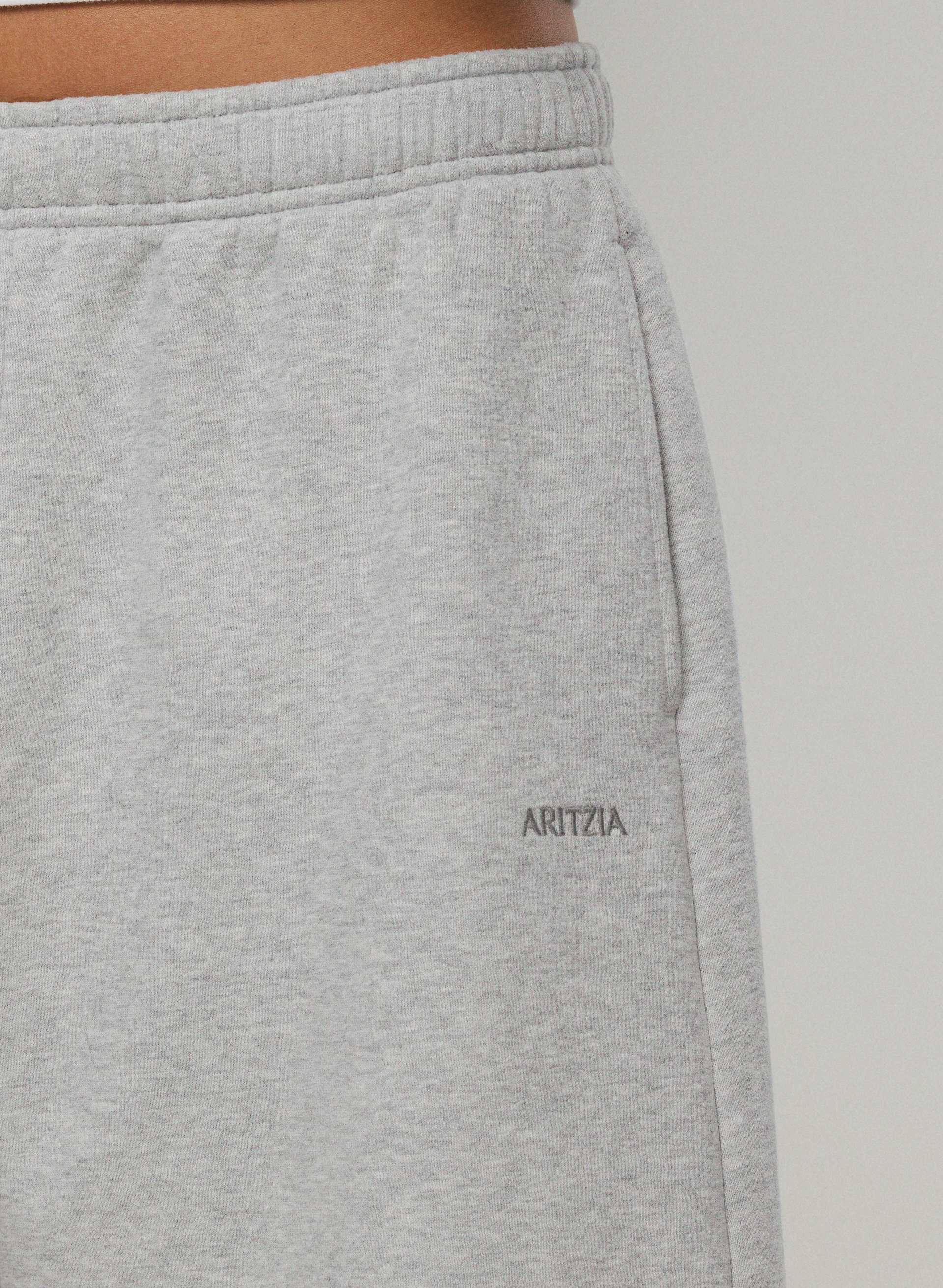 COZY SWEATFLEECE MEGA ABOVE-KNEE SHORT | Aritzia