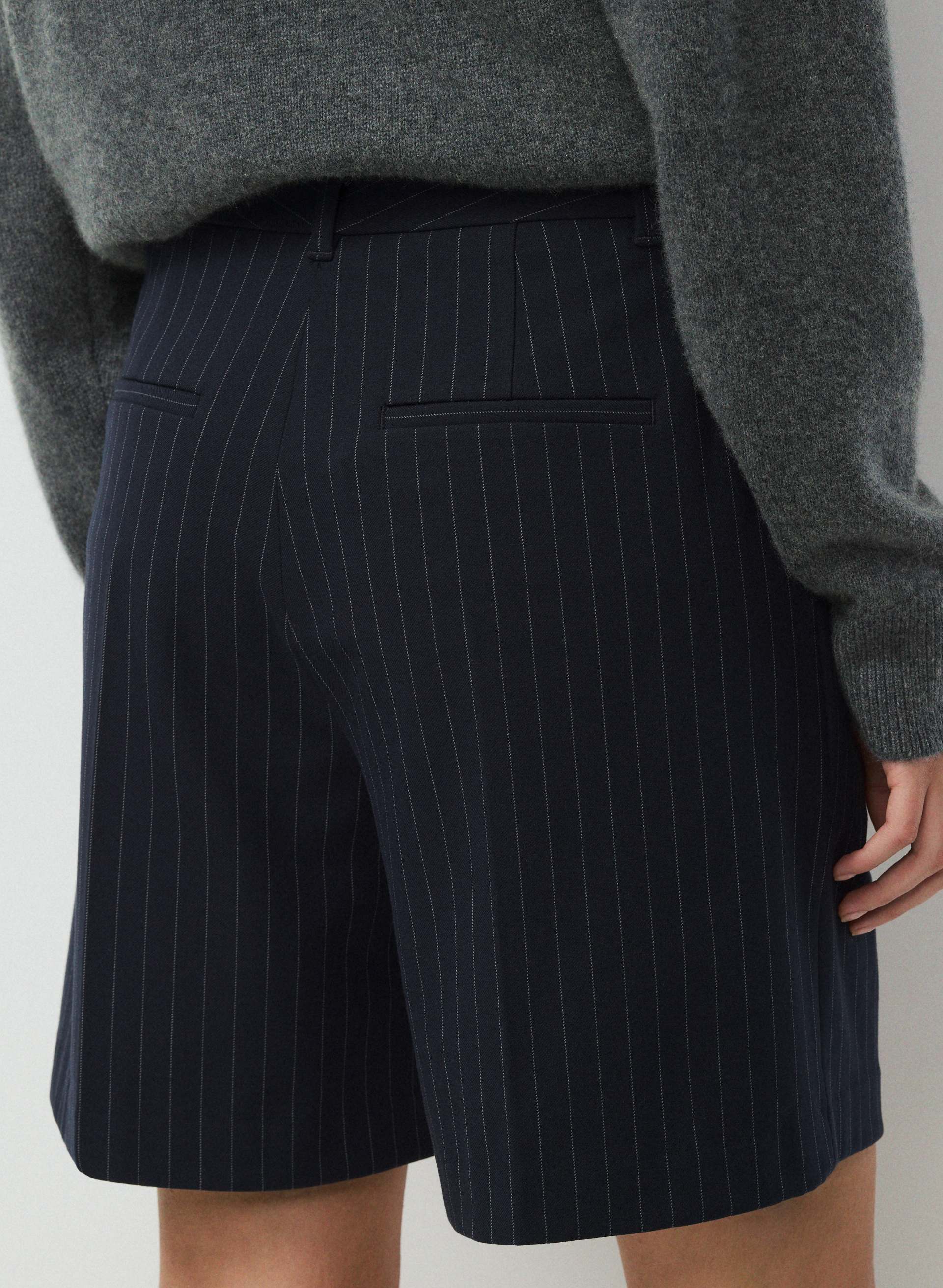 THE EFFORTLESS SHORT™ LONG | Aritzia