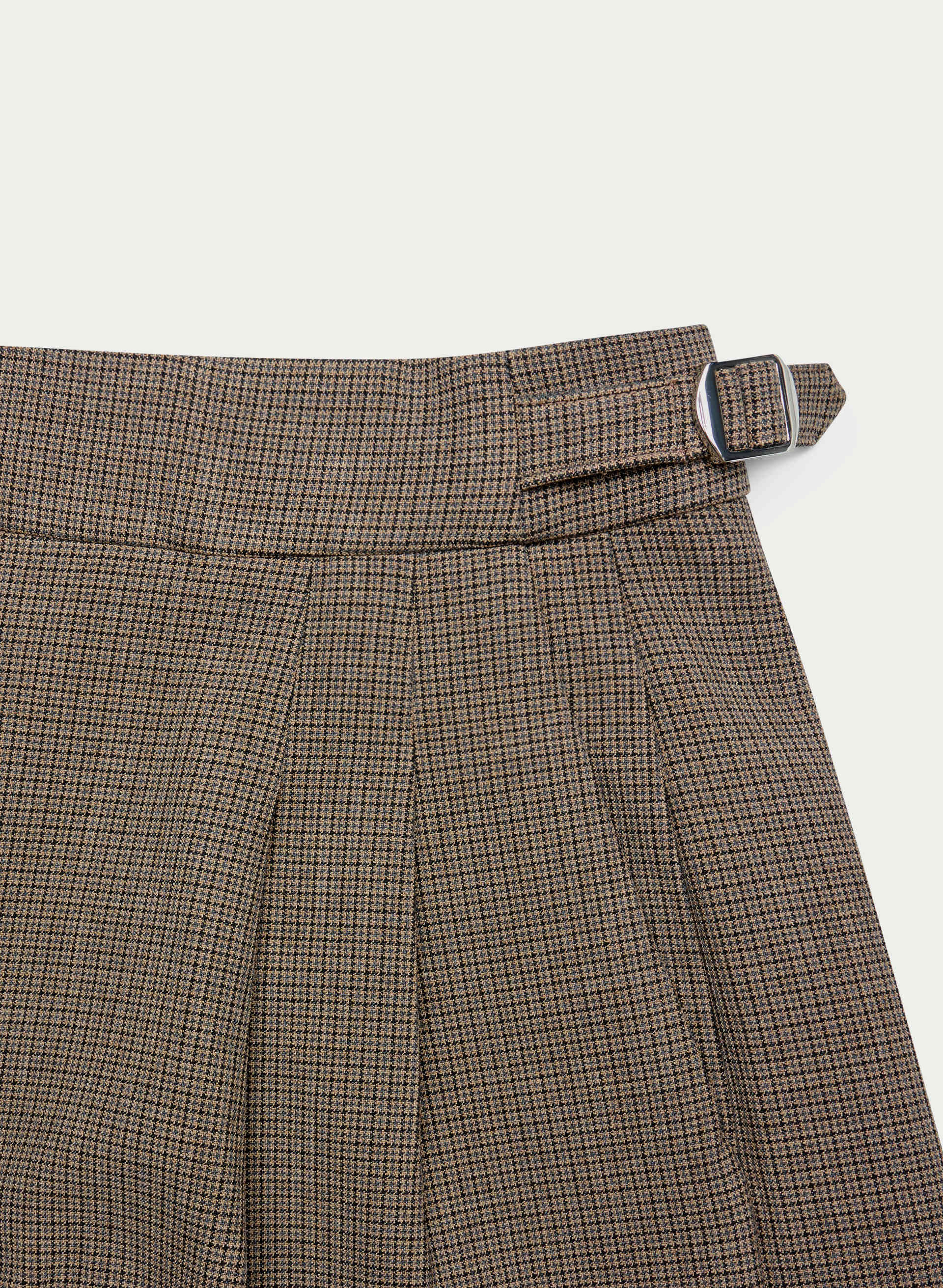 HALL SHORT | Aritzia