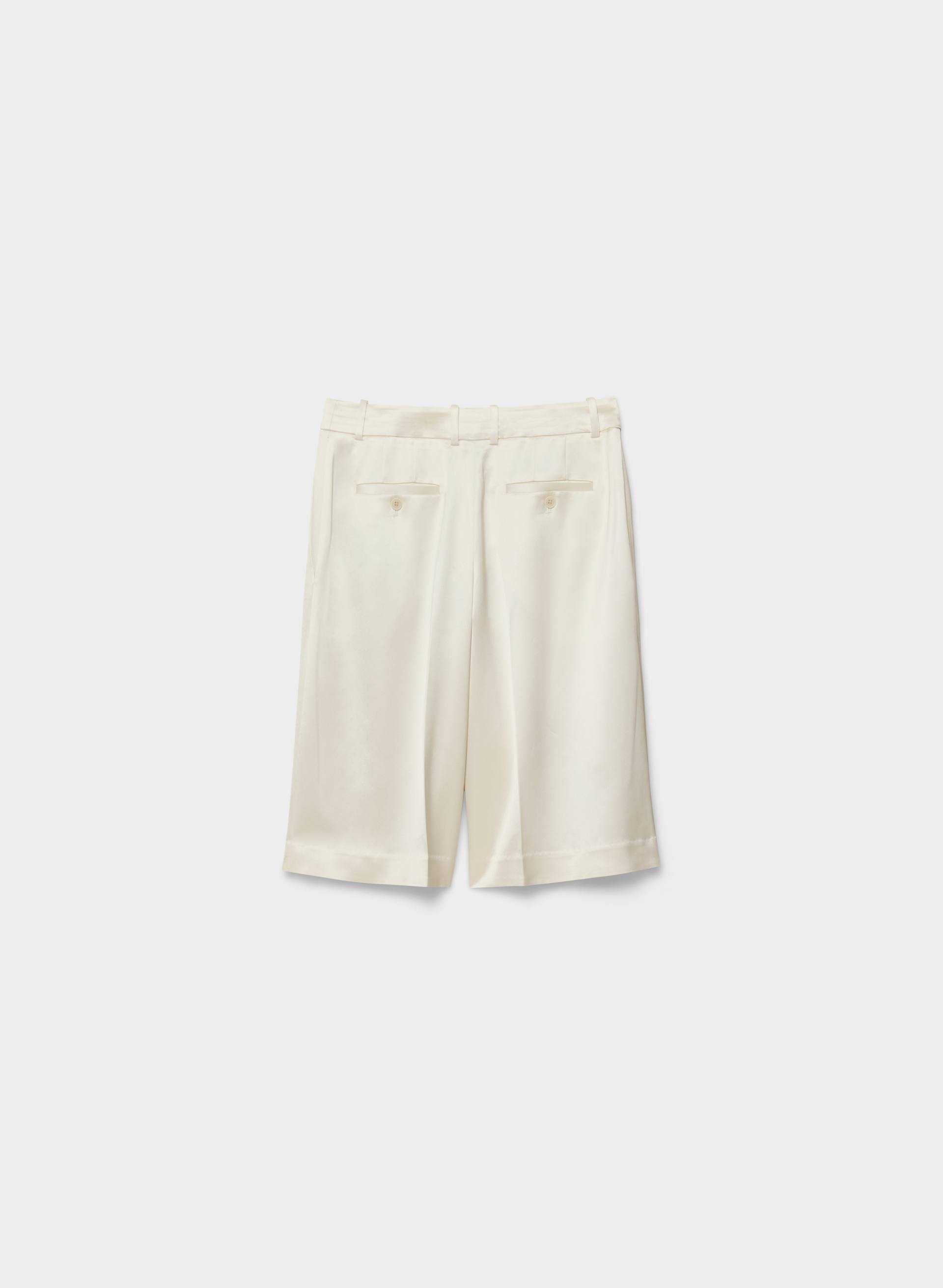 TOUCHPOINT SATIN SHORT | Aritzia