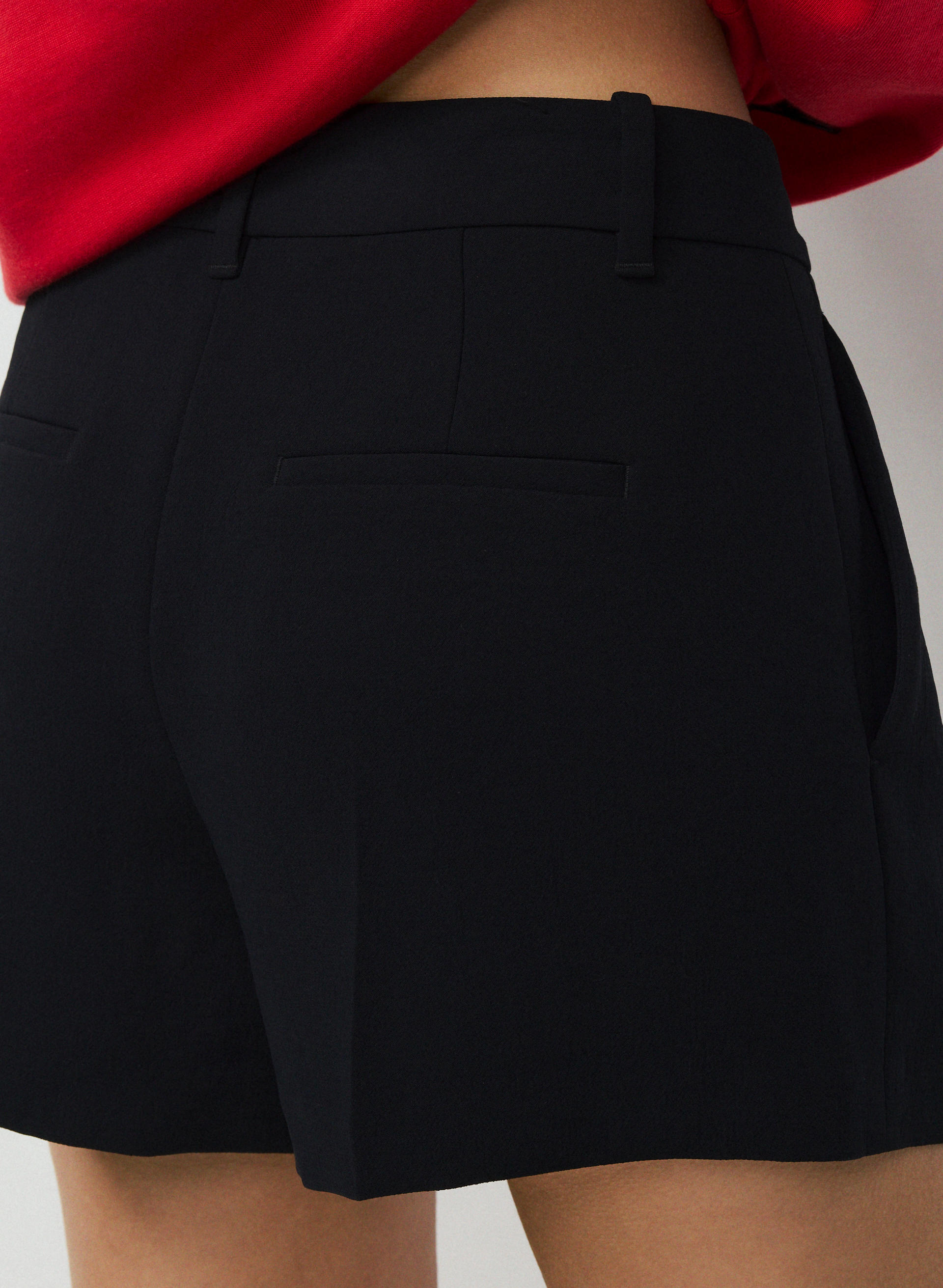 THE EFFORTLESS SHORT™ MINI | Aritzia