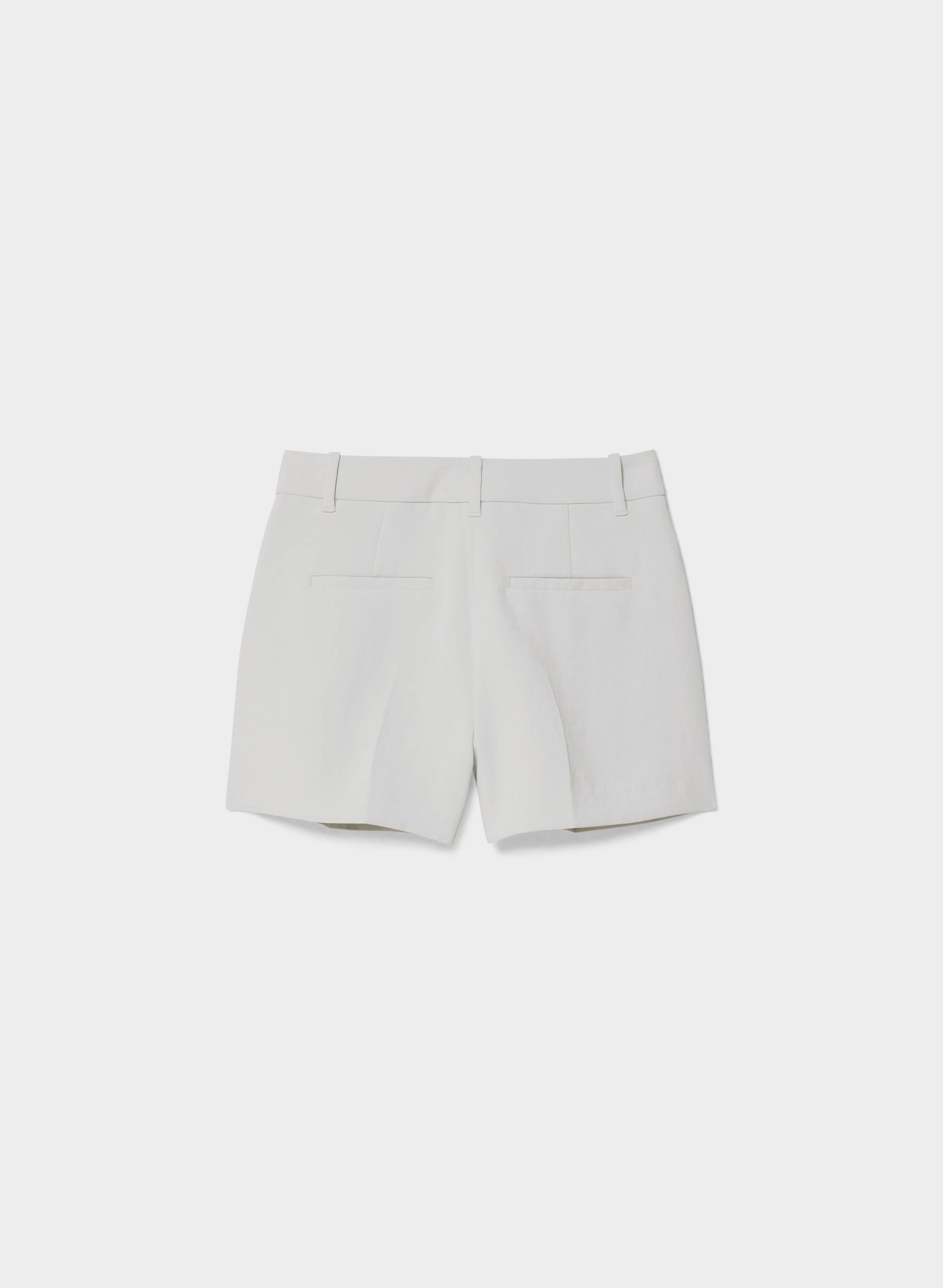 THE EFFORTLESS SHORT™ MINI | Aritzia