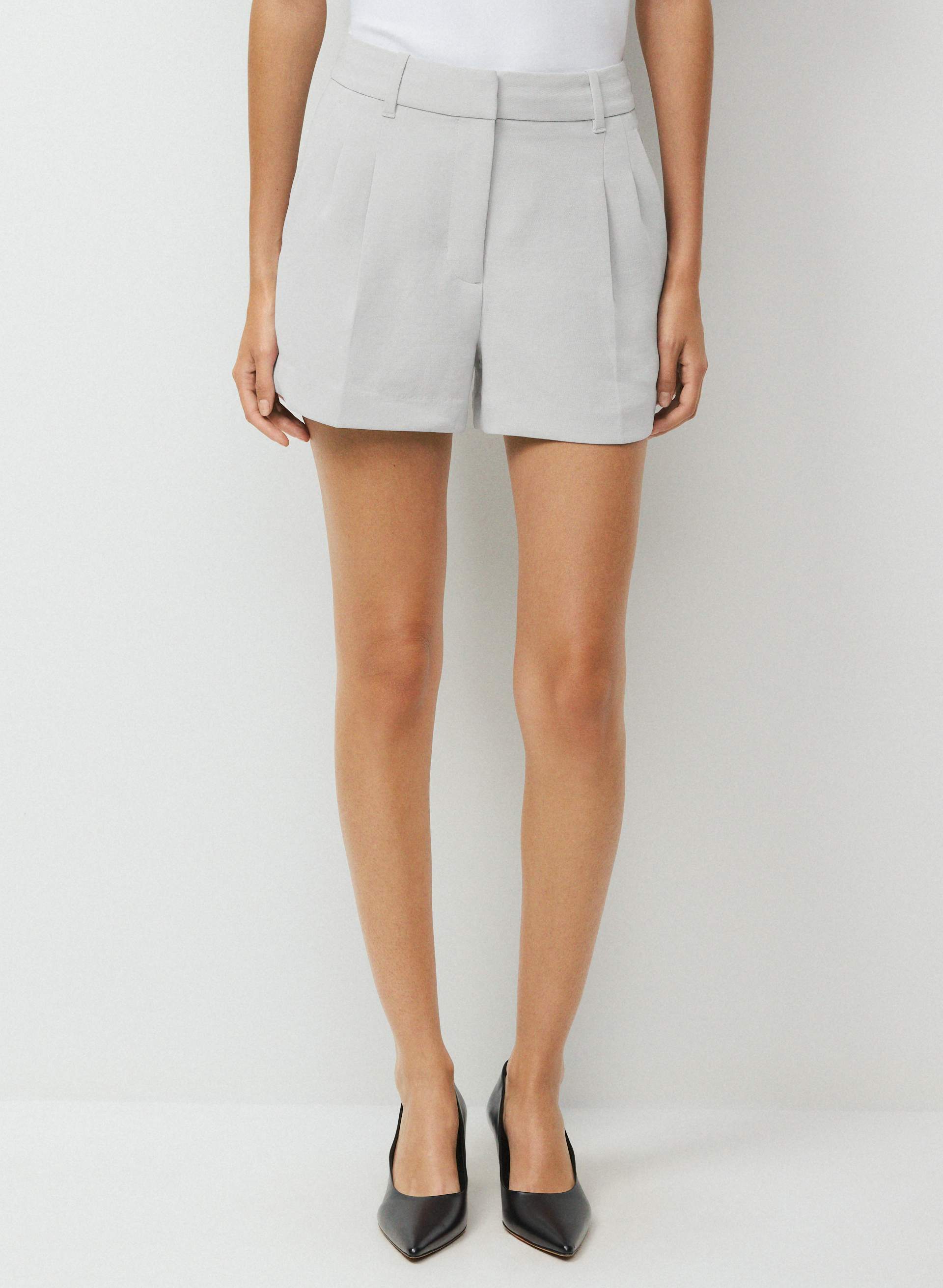 THE EFFORTLESS SHORT™ MINI | Aritzia