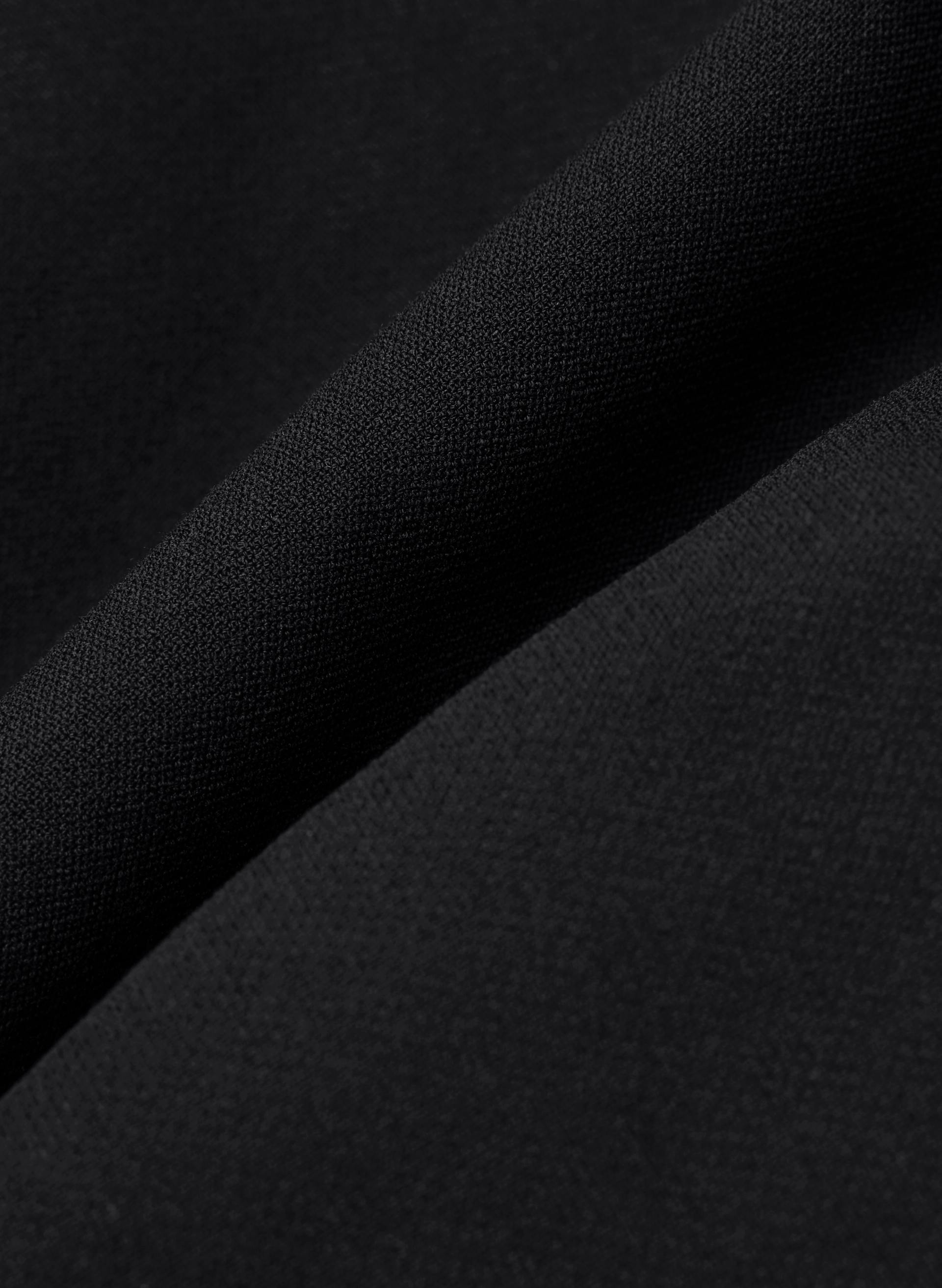 NEW AGENCY MINI SHORT | Aritzia