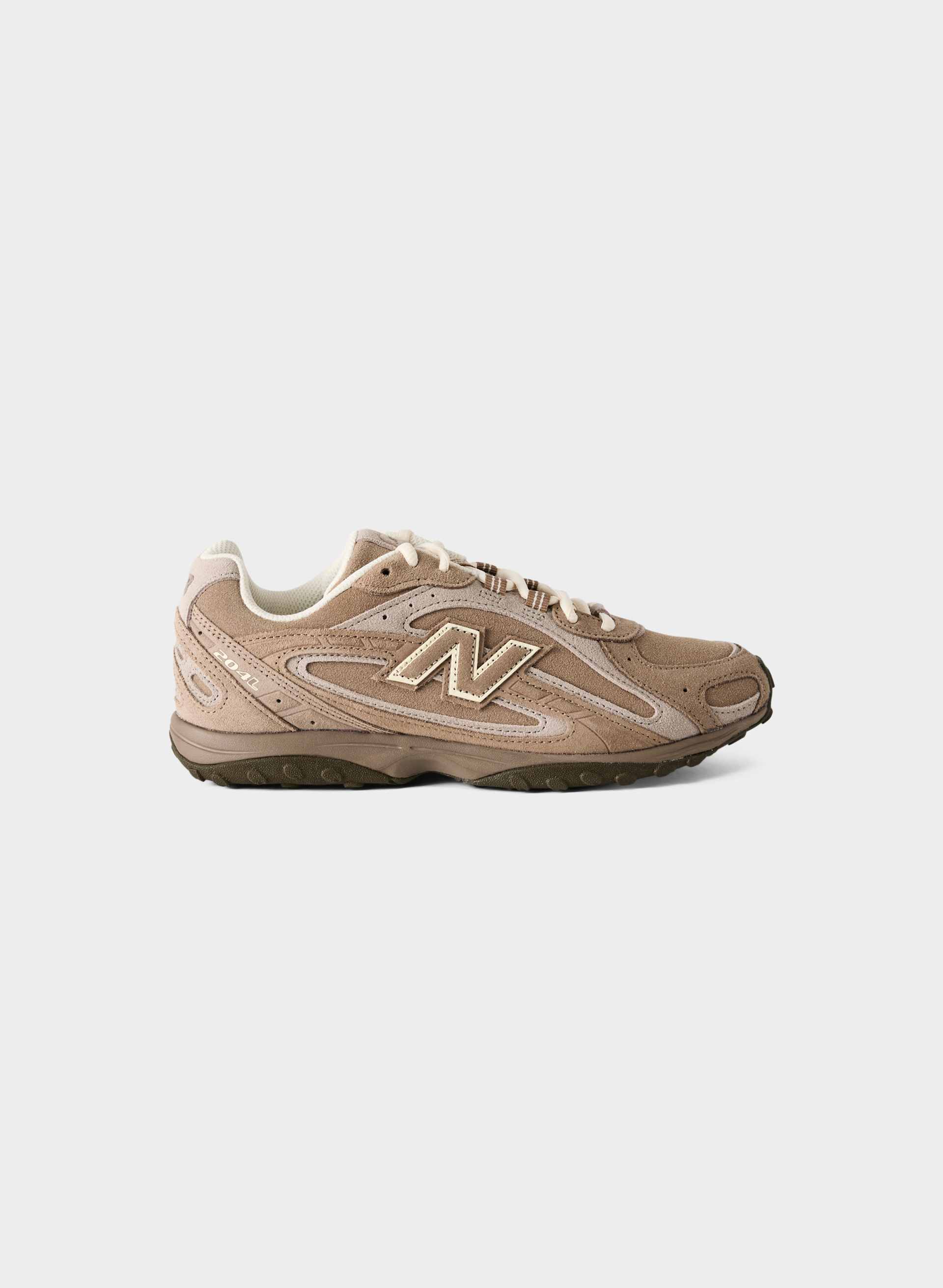 New Balance 204L | Aritzia US