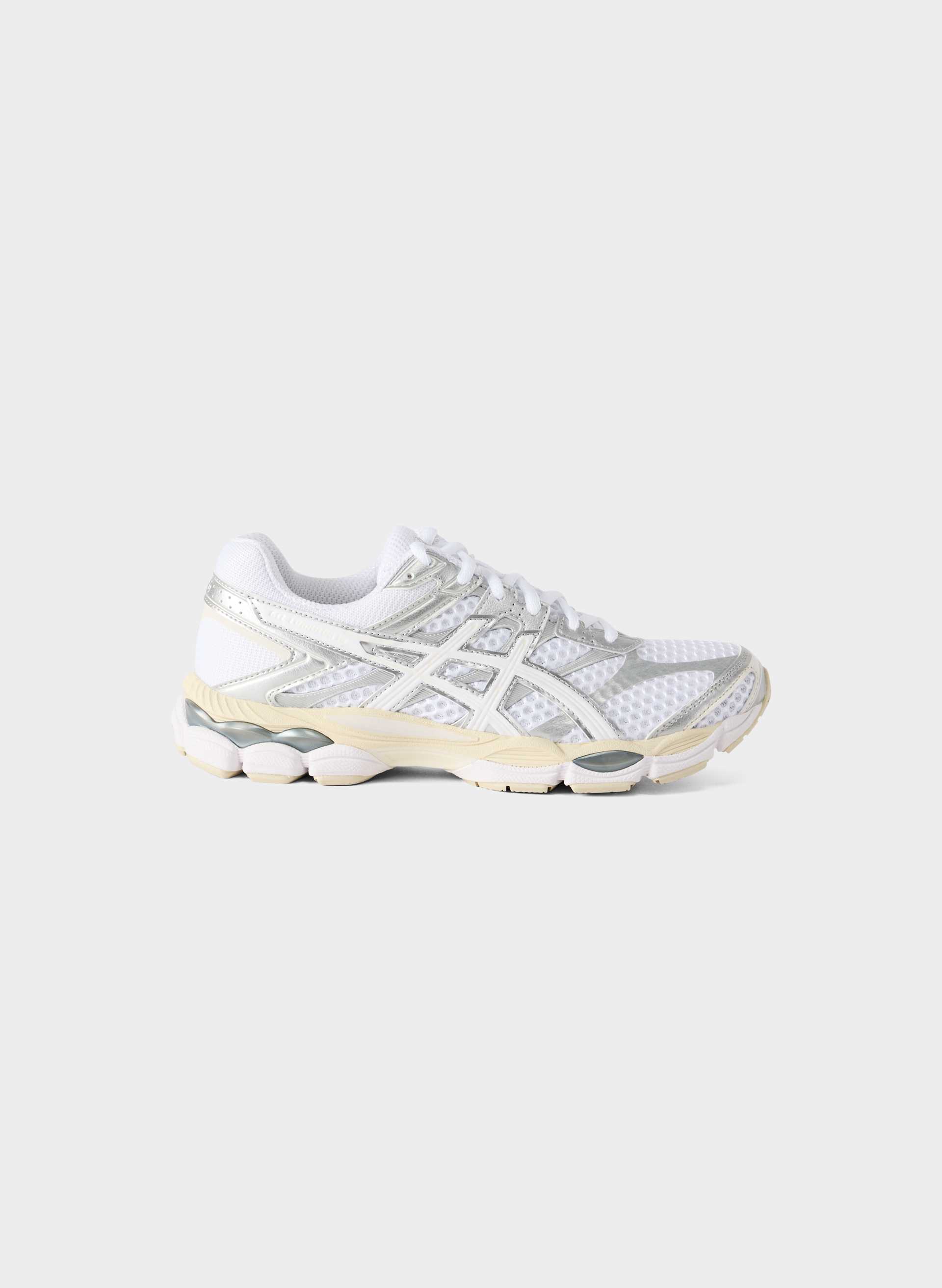 GEL-CUMULUS 16 | Aritzia