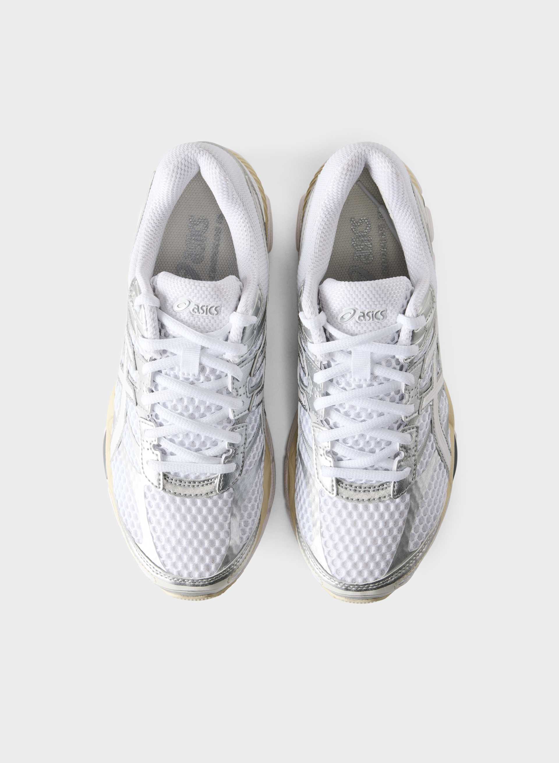 GEL-CUMULUS 16 | Aritzia