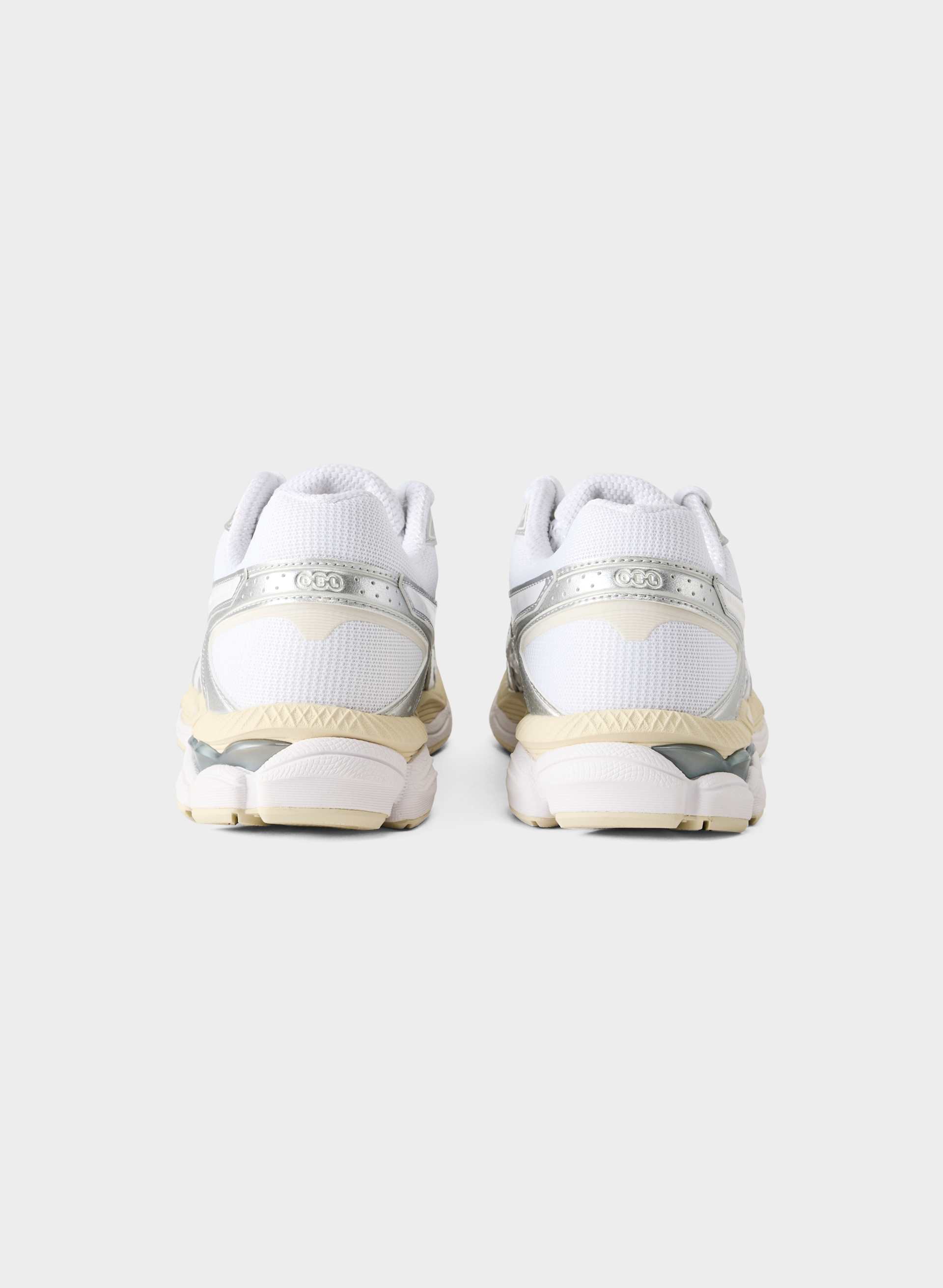 GEL-CUMULUS 16 | Aritzia