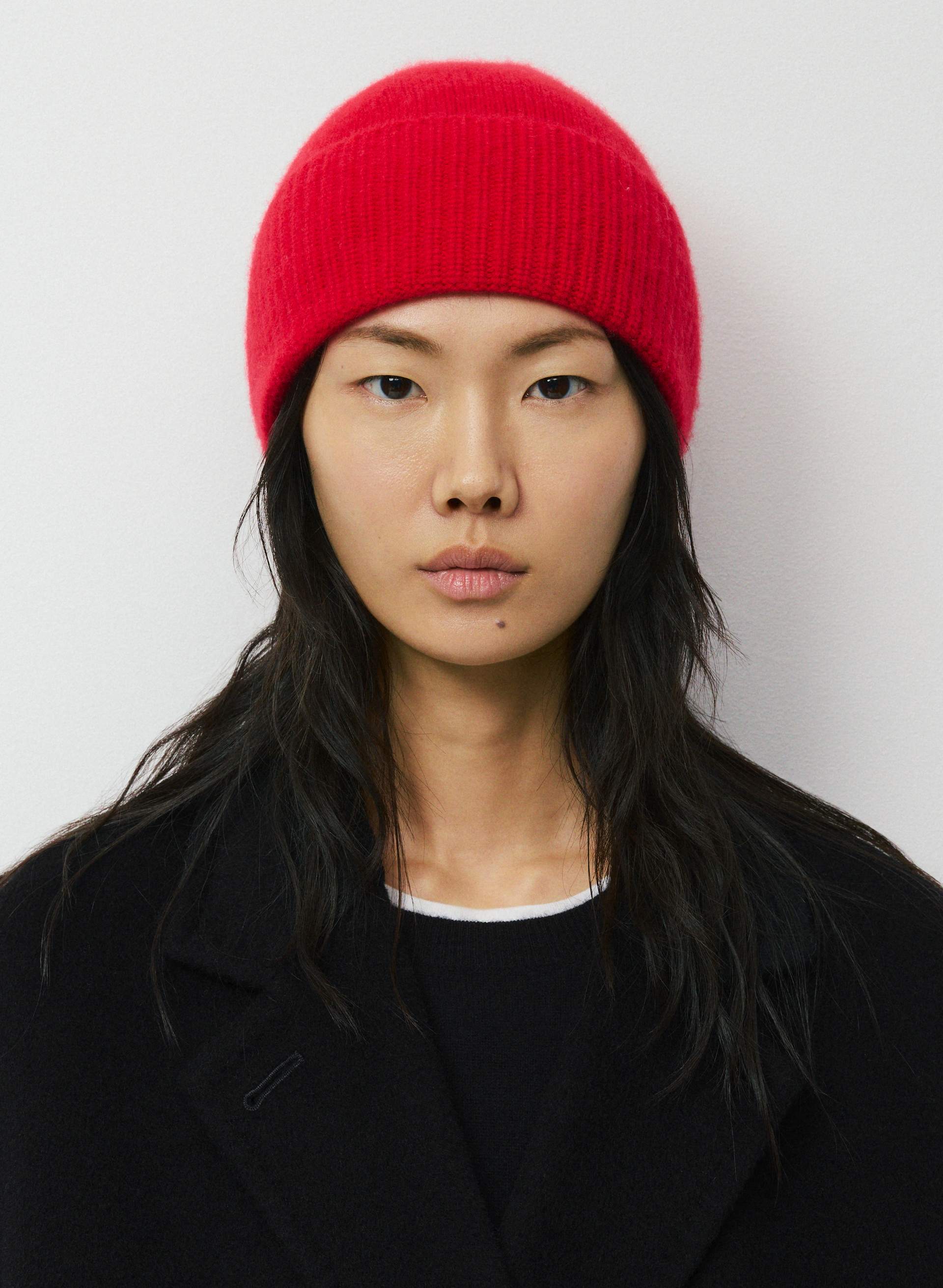 CASHMERE CROWNED BEANIE | Aritzia