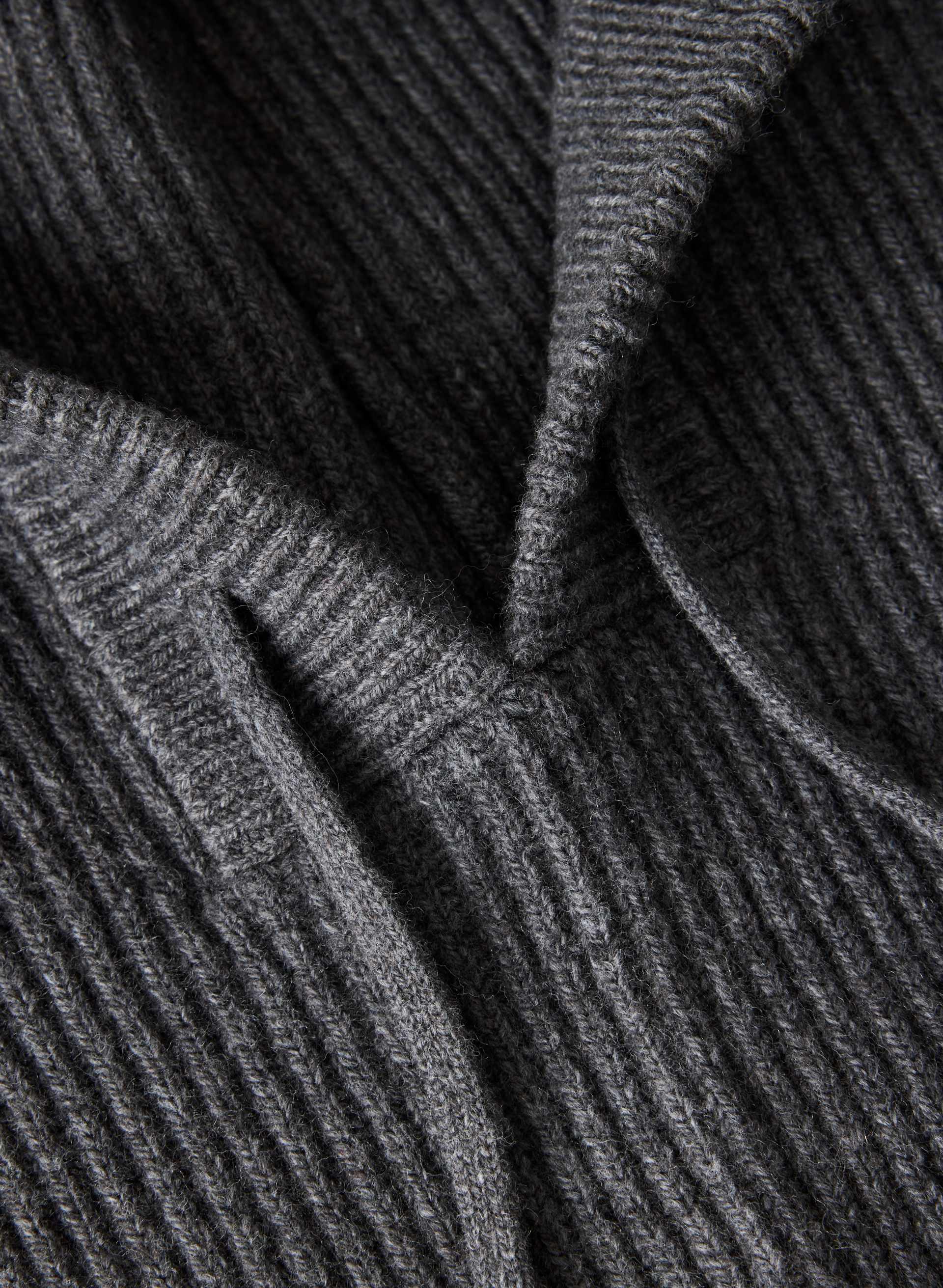 DARLING HOOD | Aritzia