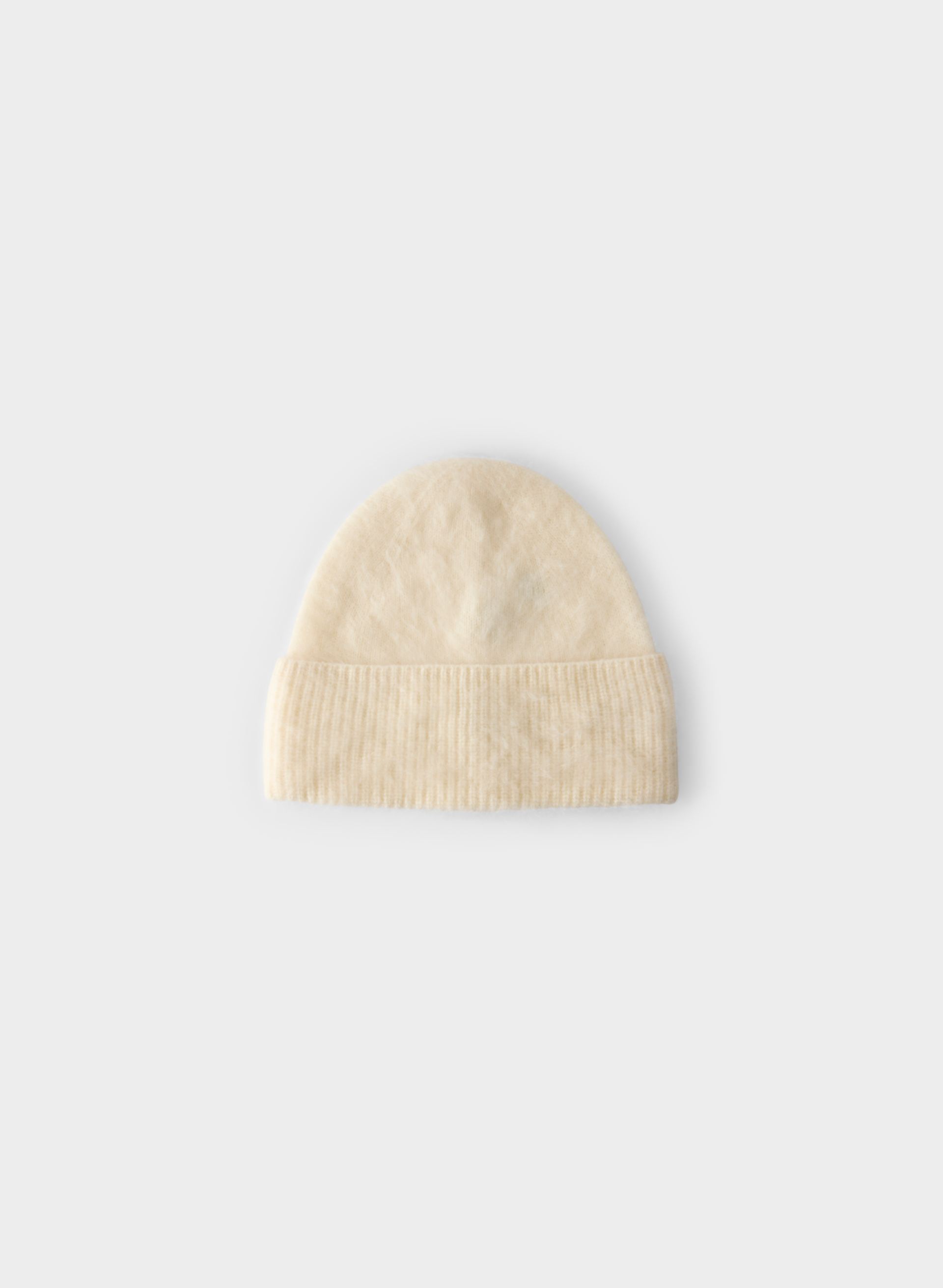 BRUSHED WOOL CASHMERE MOTTO BEANIE | Aritzia