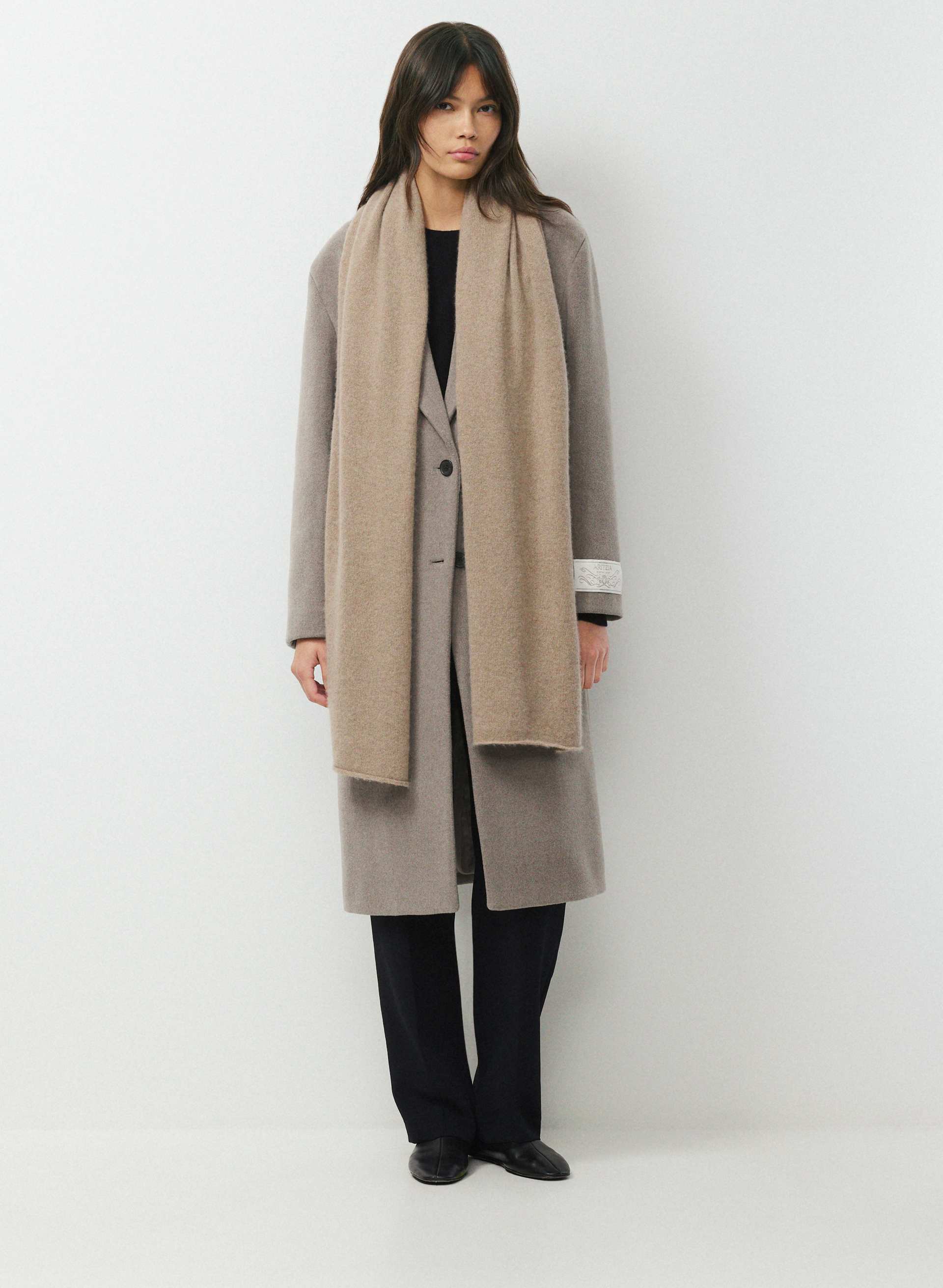 ESSENTIAL CASHMERE MILLENNIA LARGE SCARF | Aritzia