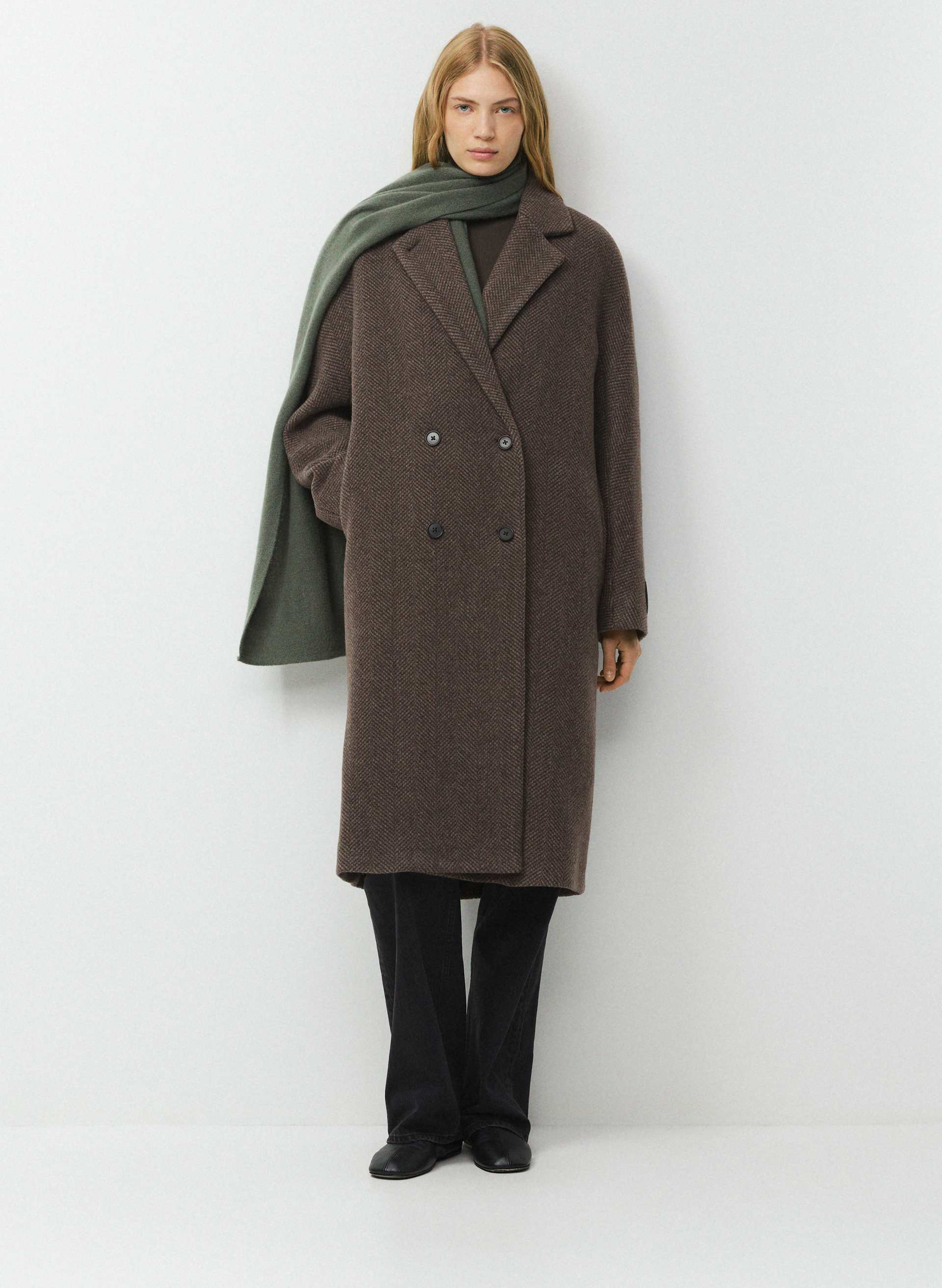 Essential Cashmere Millennia Large Scarf | Aritzia US