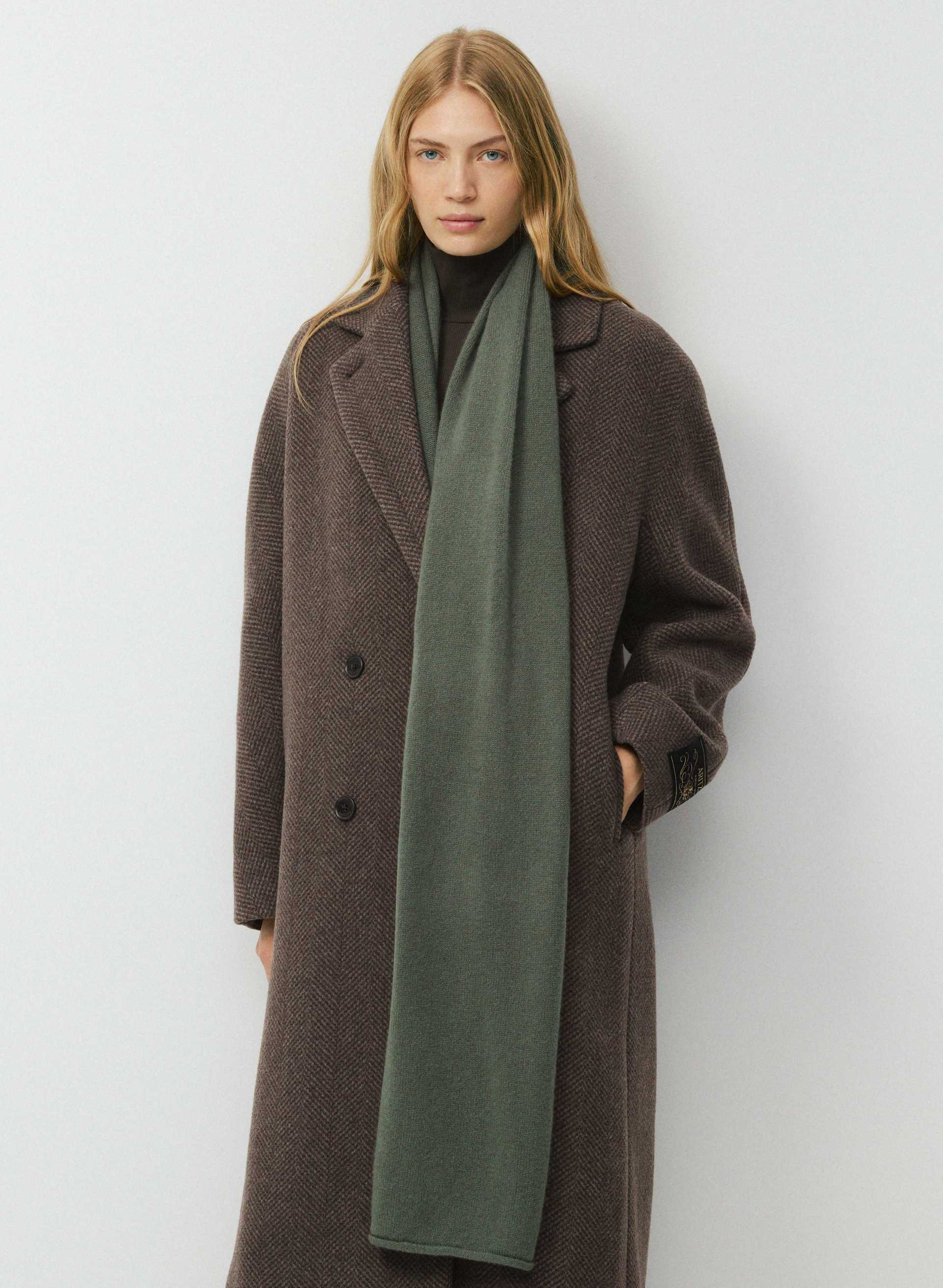 Essential Cashmere Millennia Large Scarf | Aritzia US