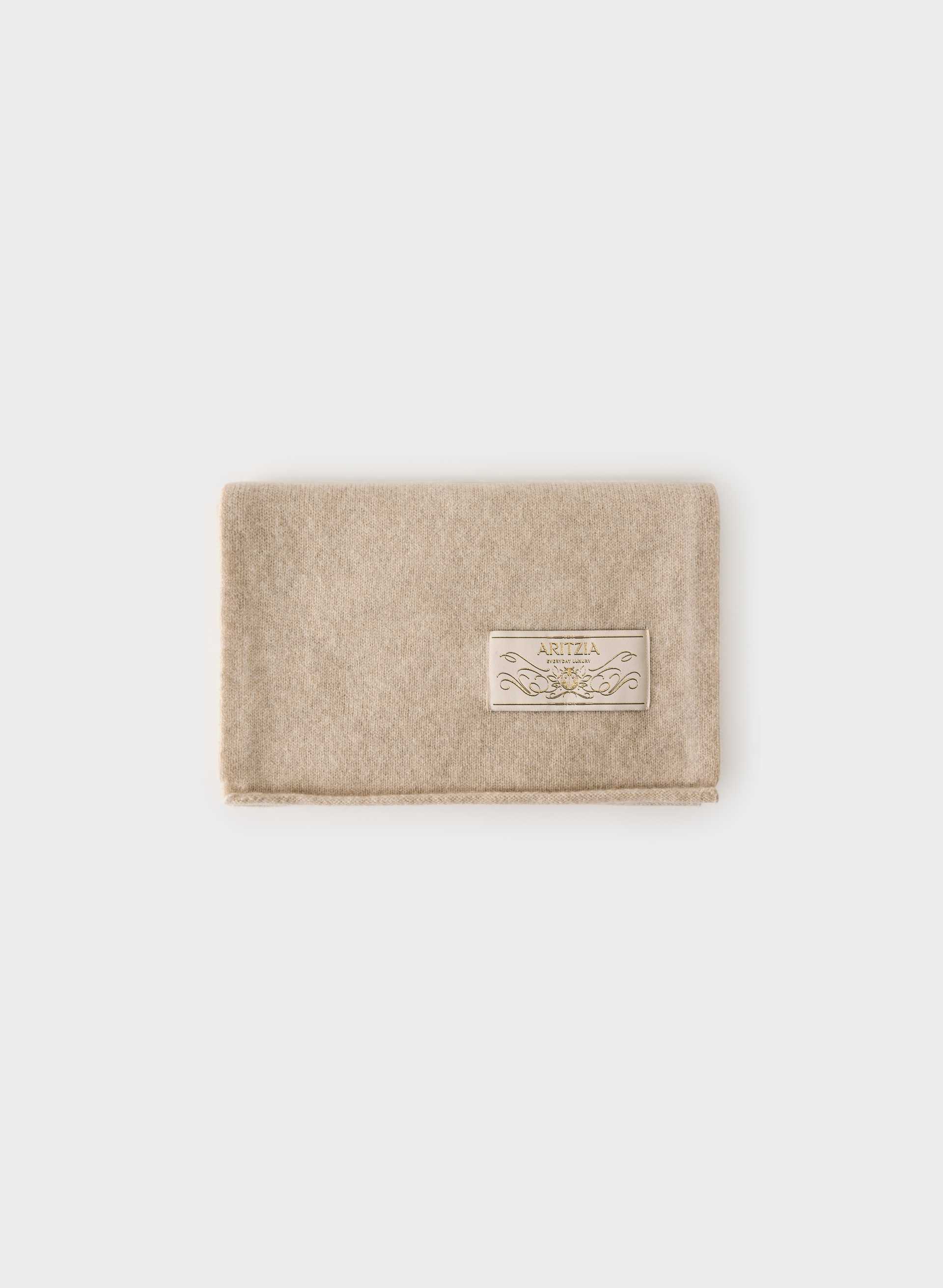 ÉCHARPE MILLENIA MOY. - CACHEMIRE ESSENTIAL | Aritzia