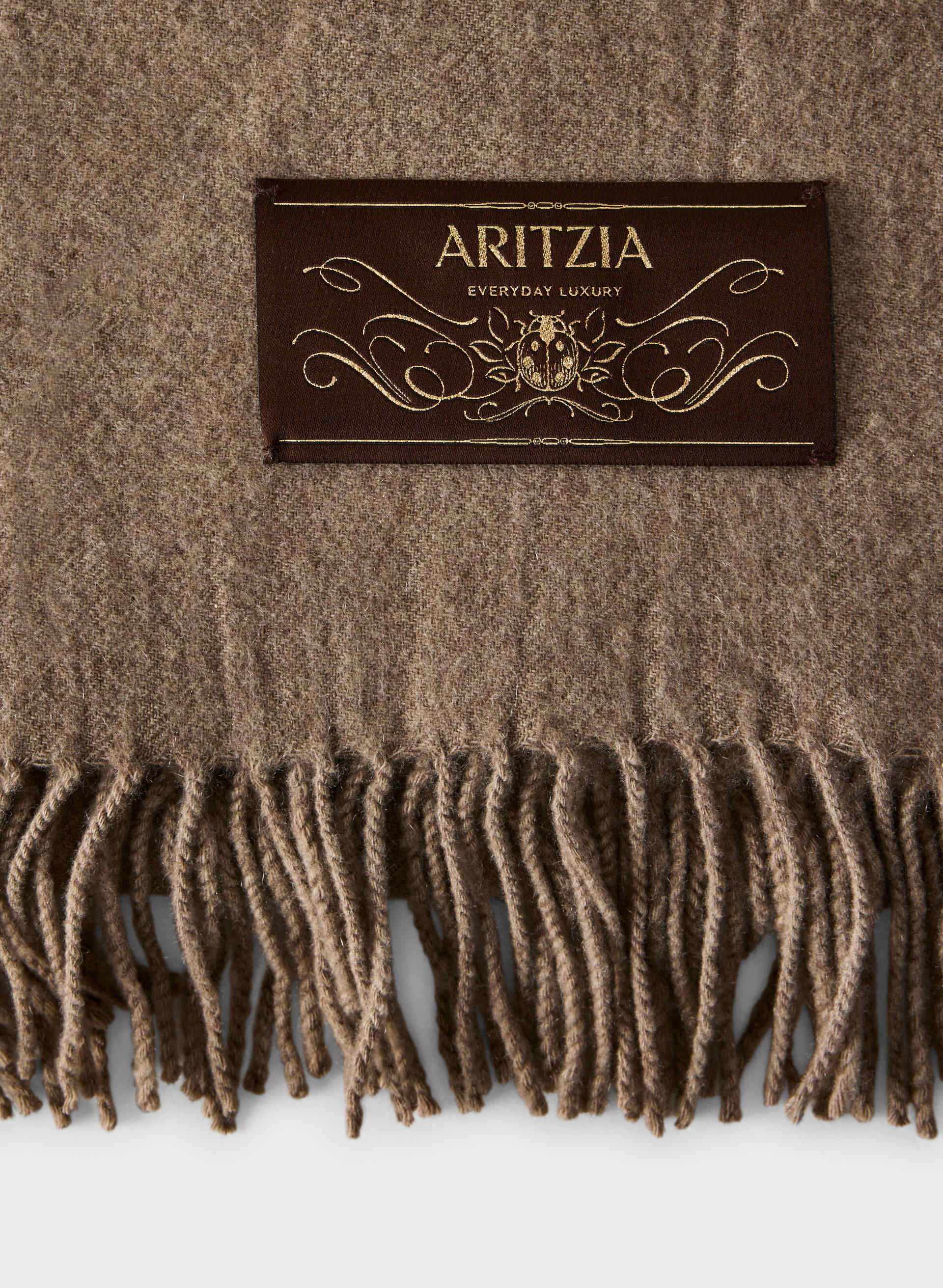 ESSENTIAL CASHMERE NOBLE SCARF | Aritzia