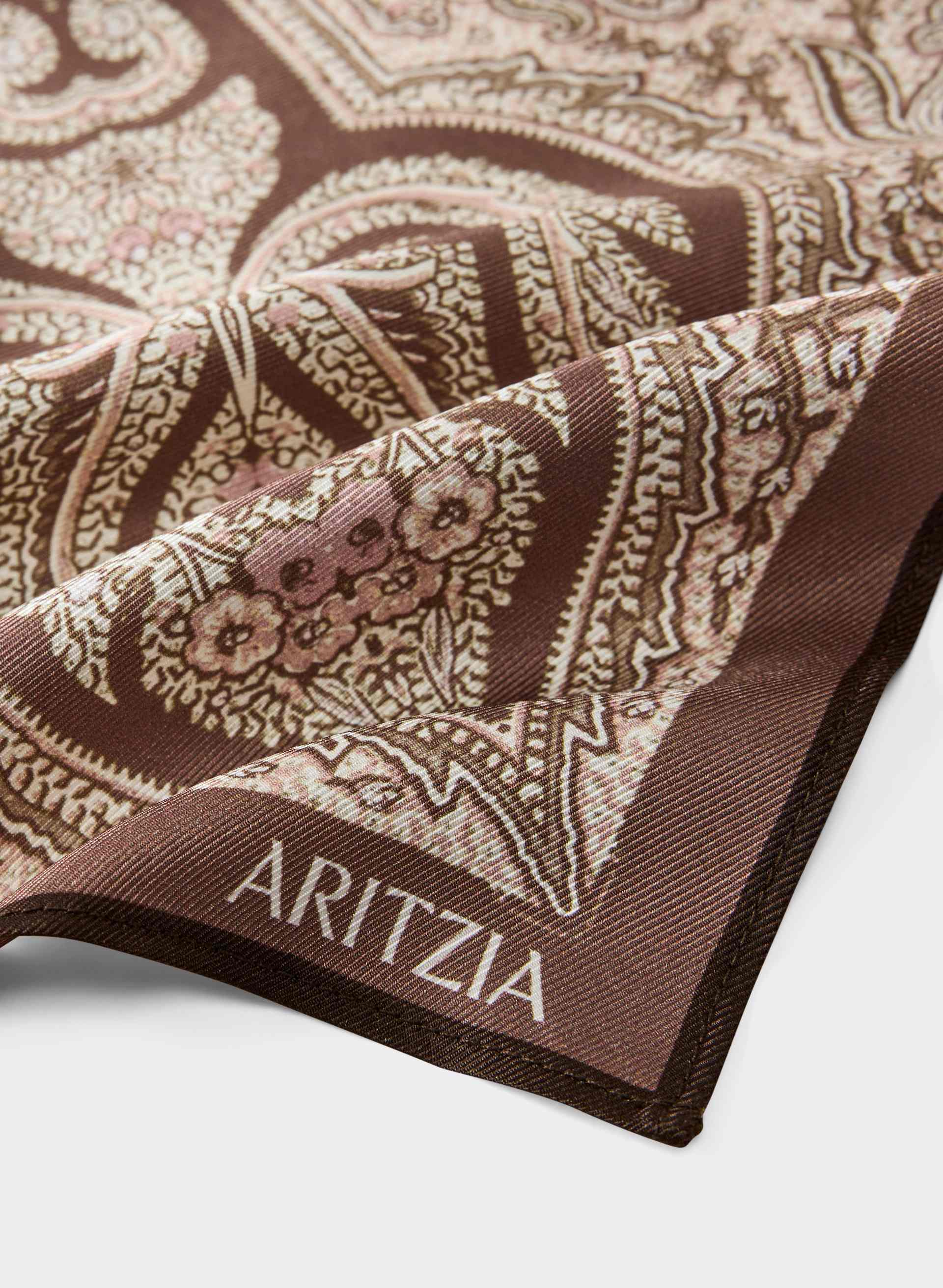 Elite Silk Large Scarf | Aritzia US