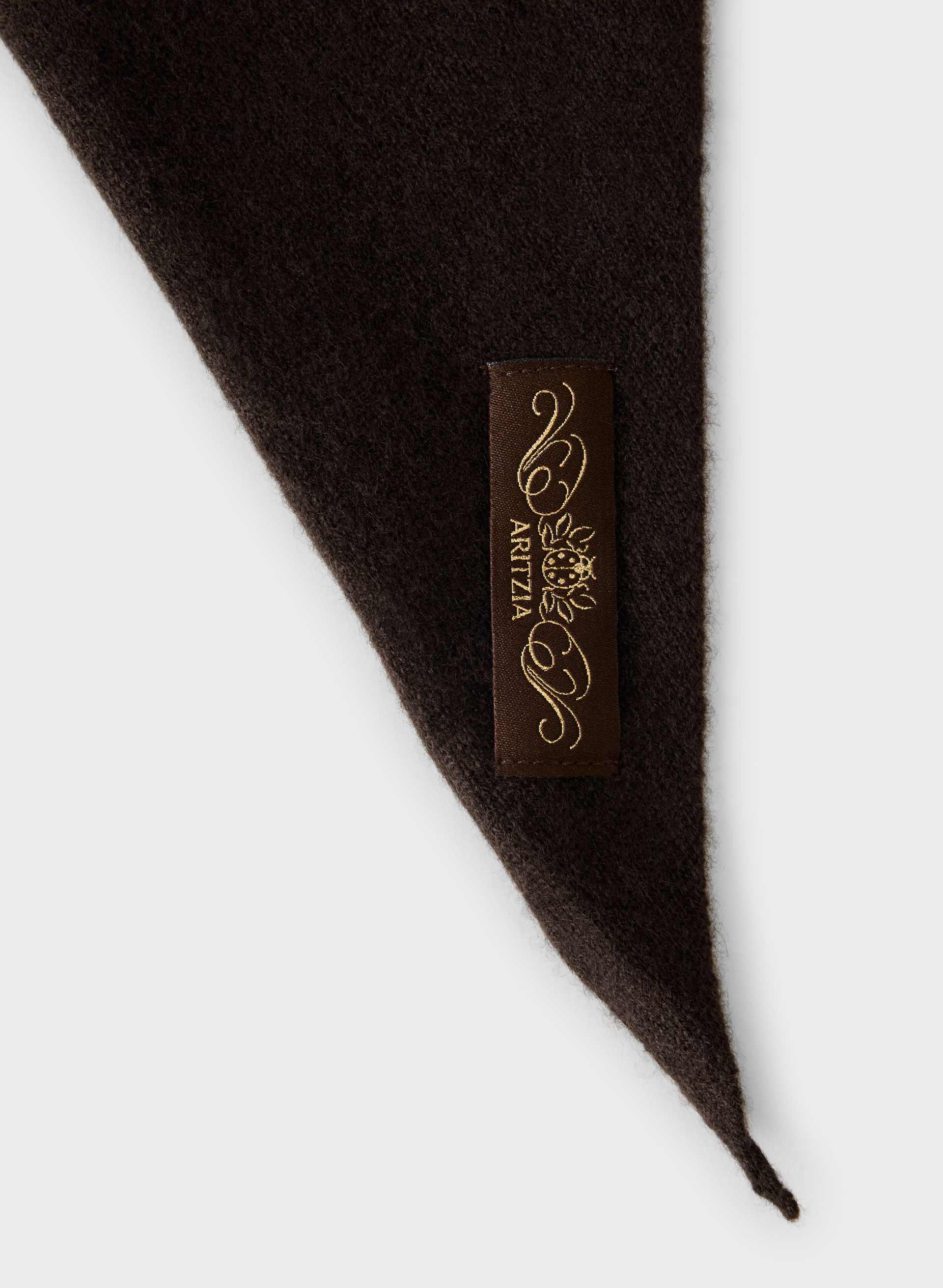 PETIT FOULARD KEY TRIANG. - CACHEMIRE BARE | Aritzia