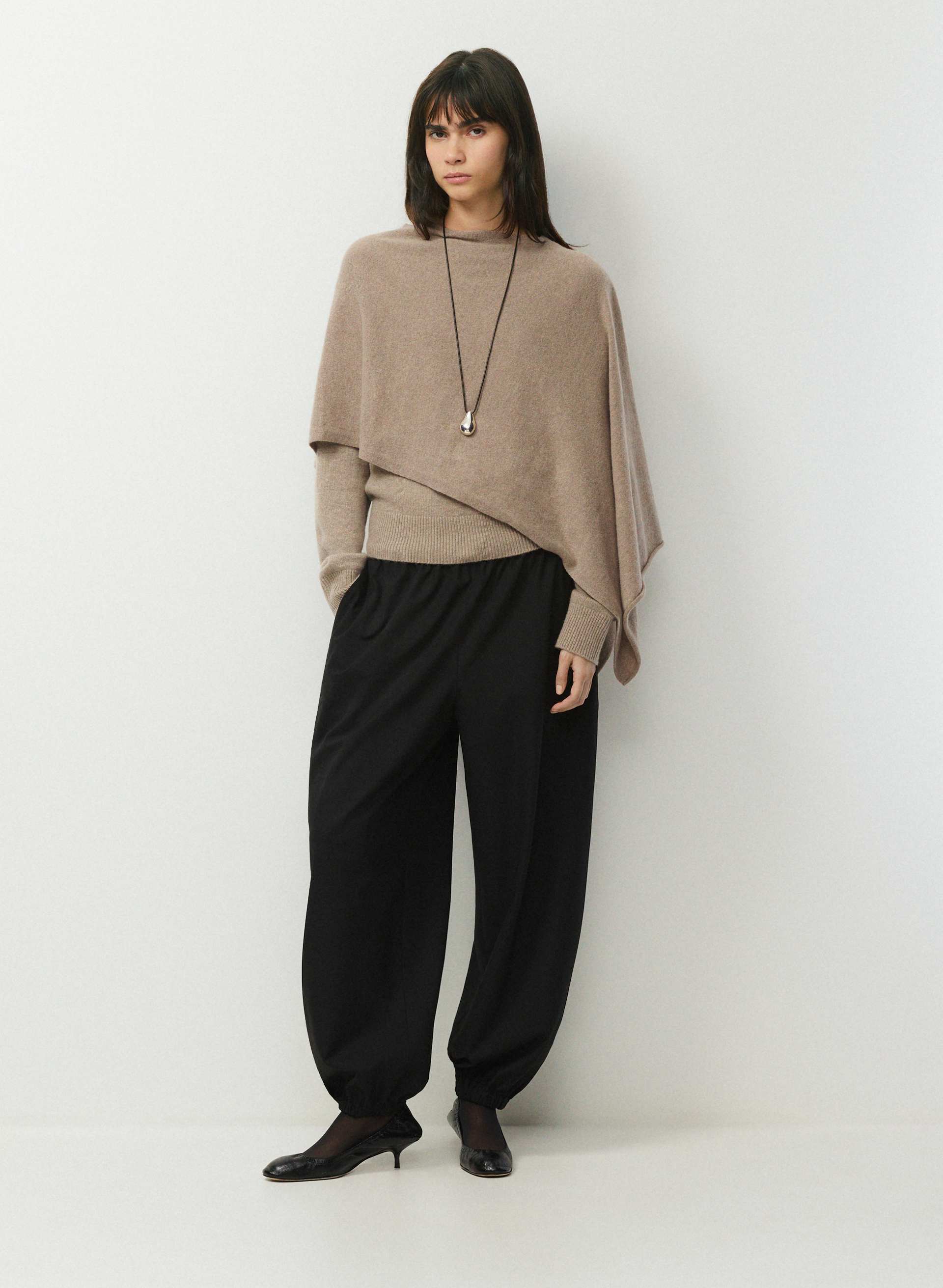 PONCHO BARONESS - CACHEMIRE BARE - Lightweight 100% cashmere poncho. 