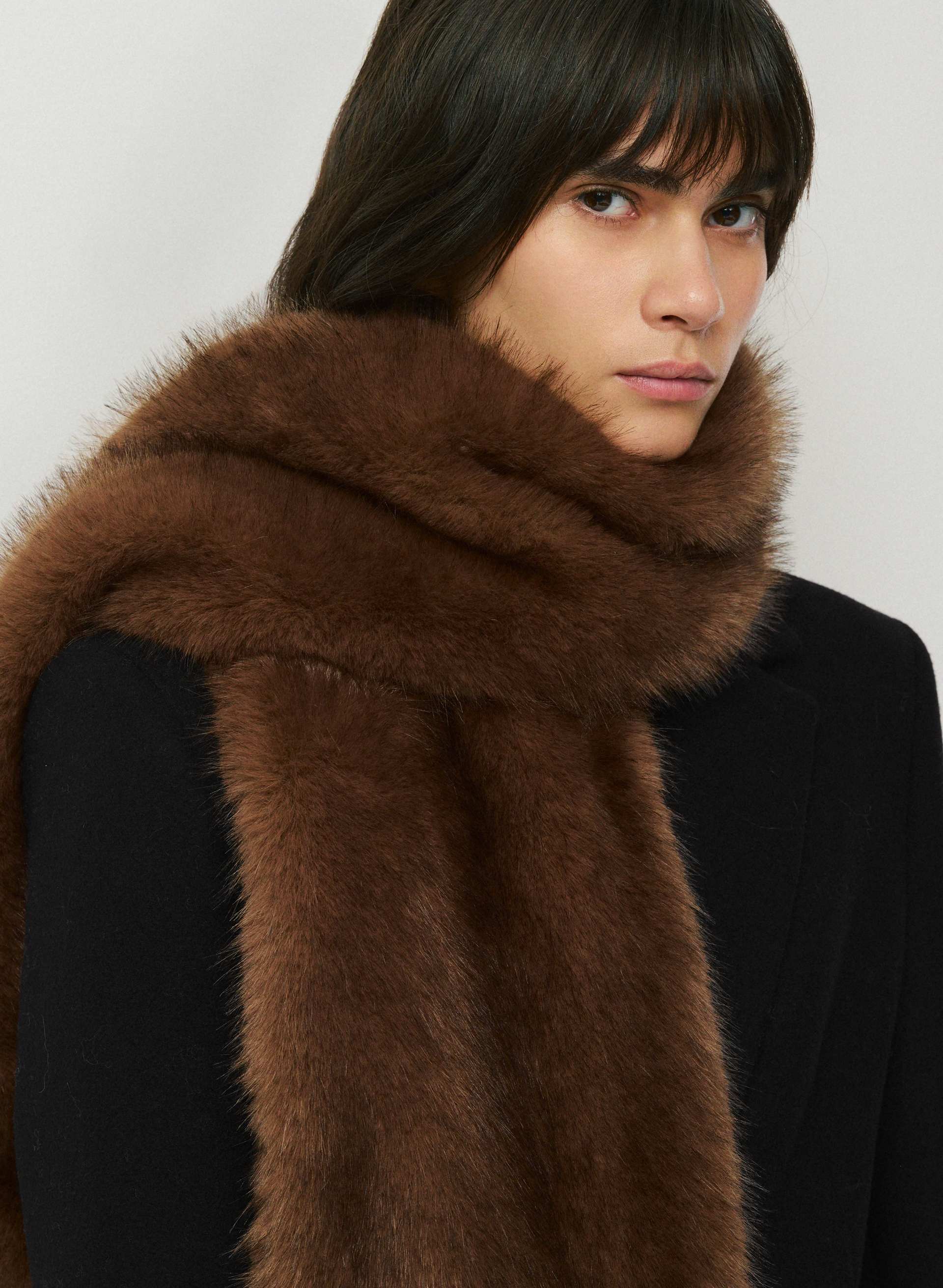 CASSIANO STOLE | Aritzia