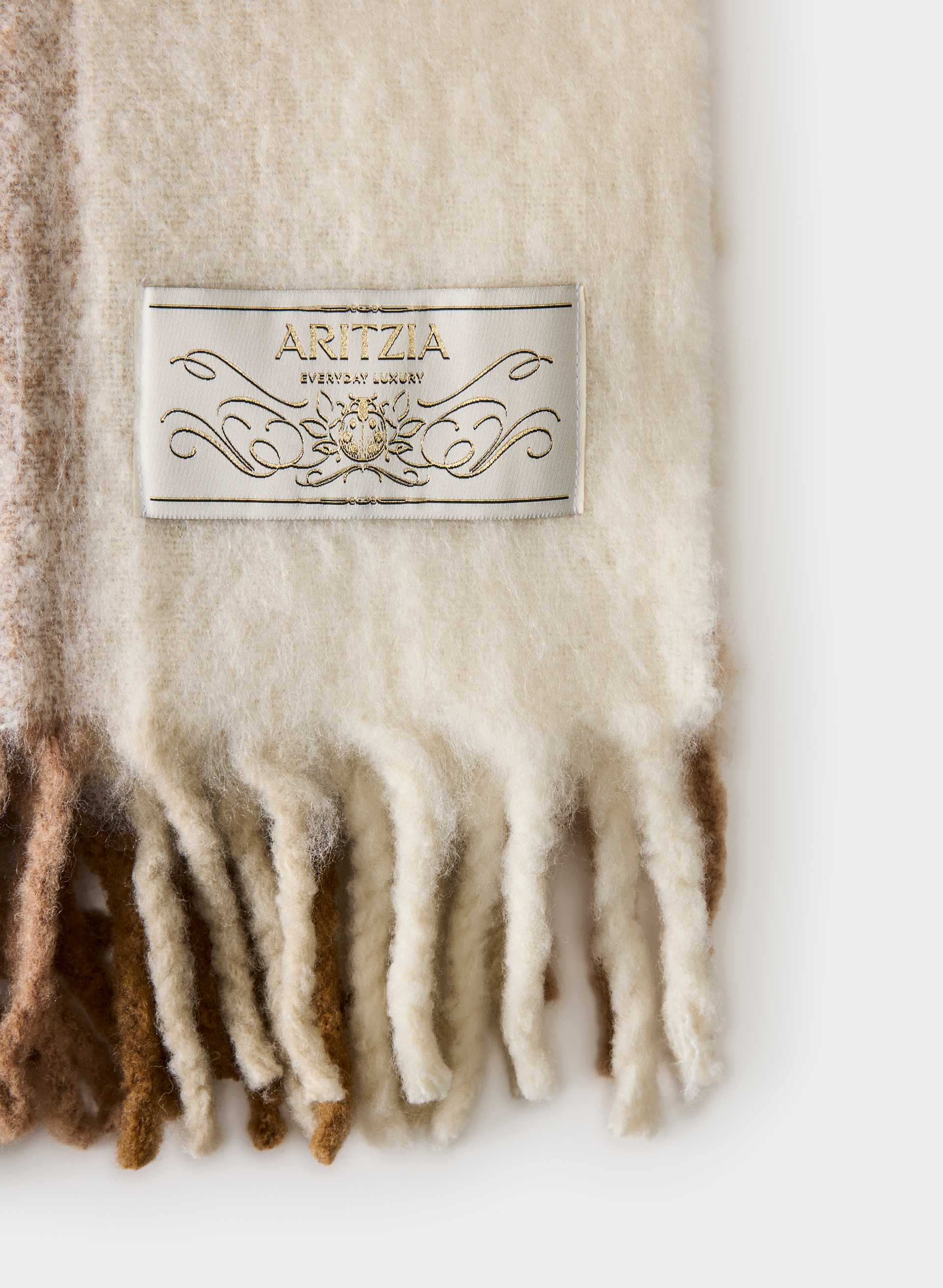 TWIST SCARF | Aritzia