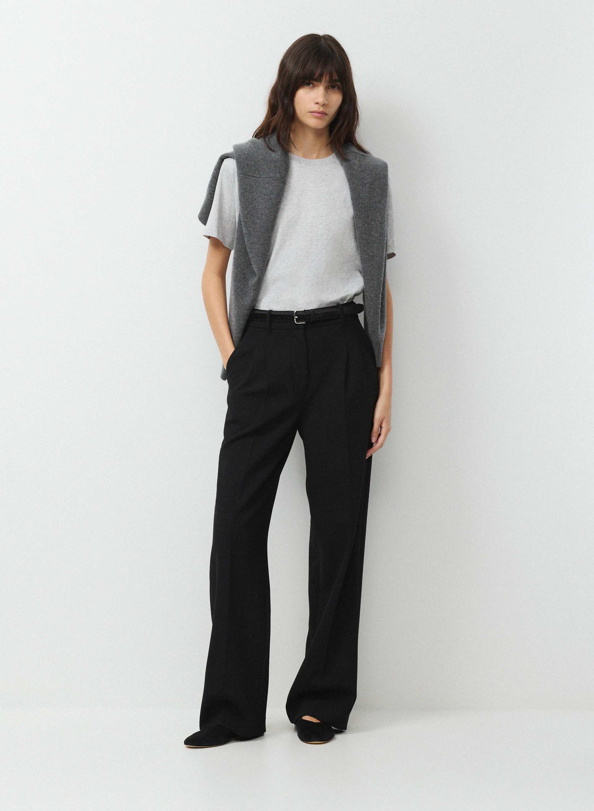 ESSENTIAL SOLID BRASS LEATHER BELT | Aritzia
