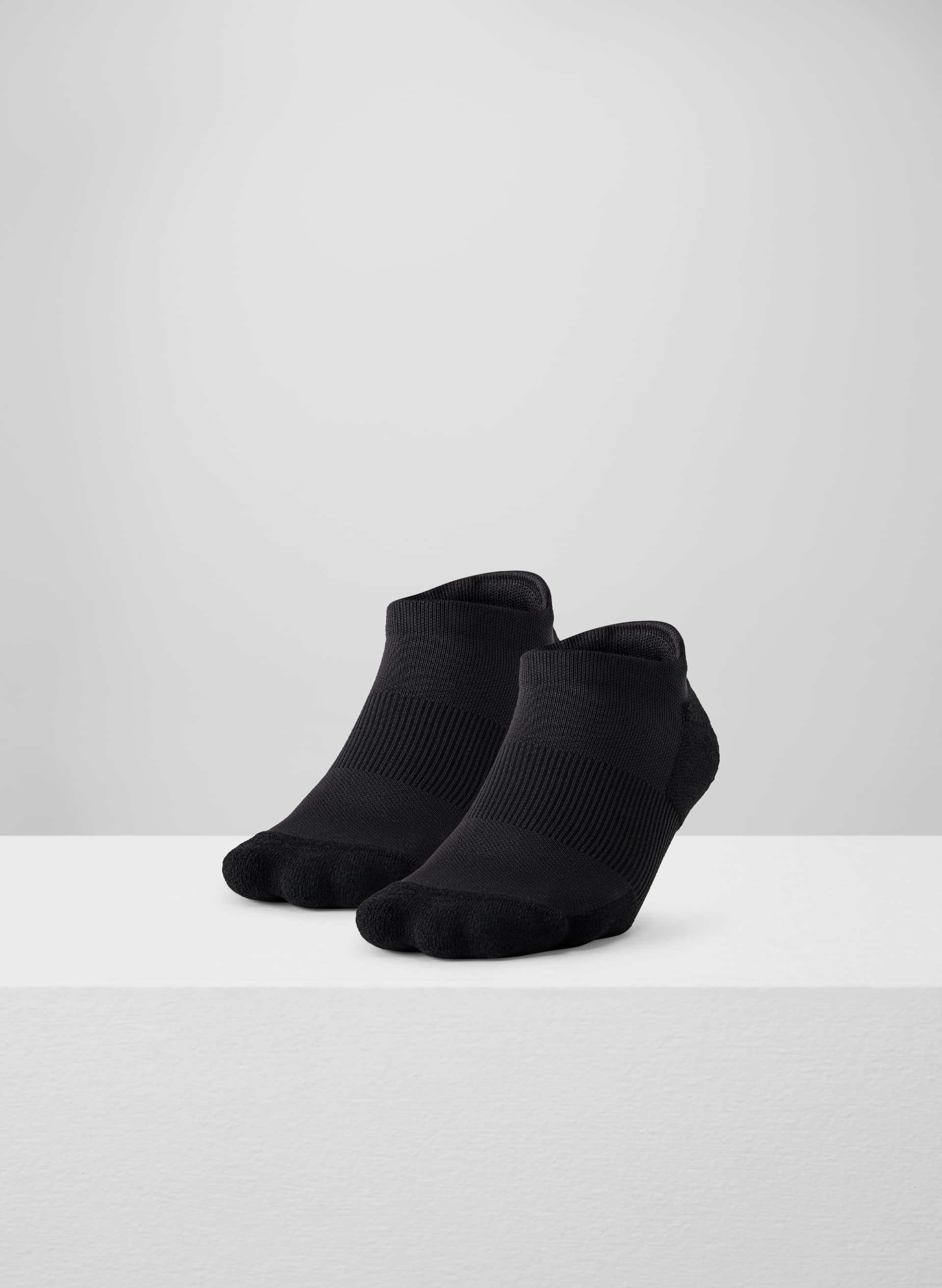 SOFTSET™ VELOCITY TAB LO-ANKLE SOCK 2-PACK | Aritzia
