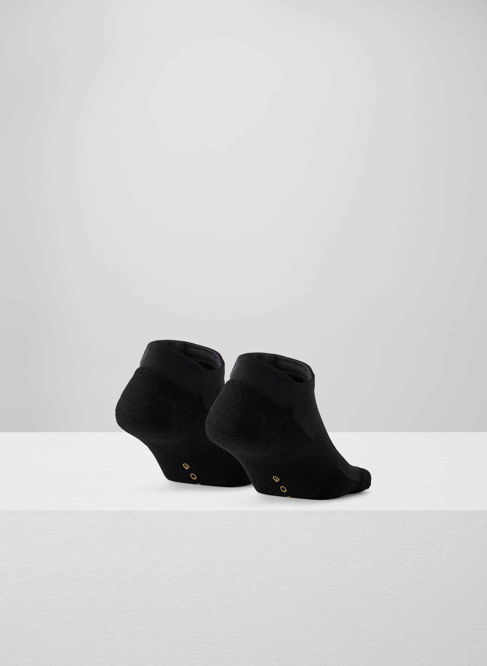 SOFTSET™ VELOCITY TAB LO-ANKLE SOCK 2-PACK | Aritzia