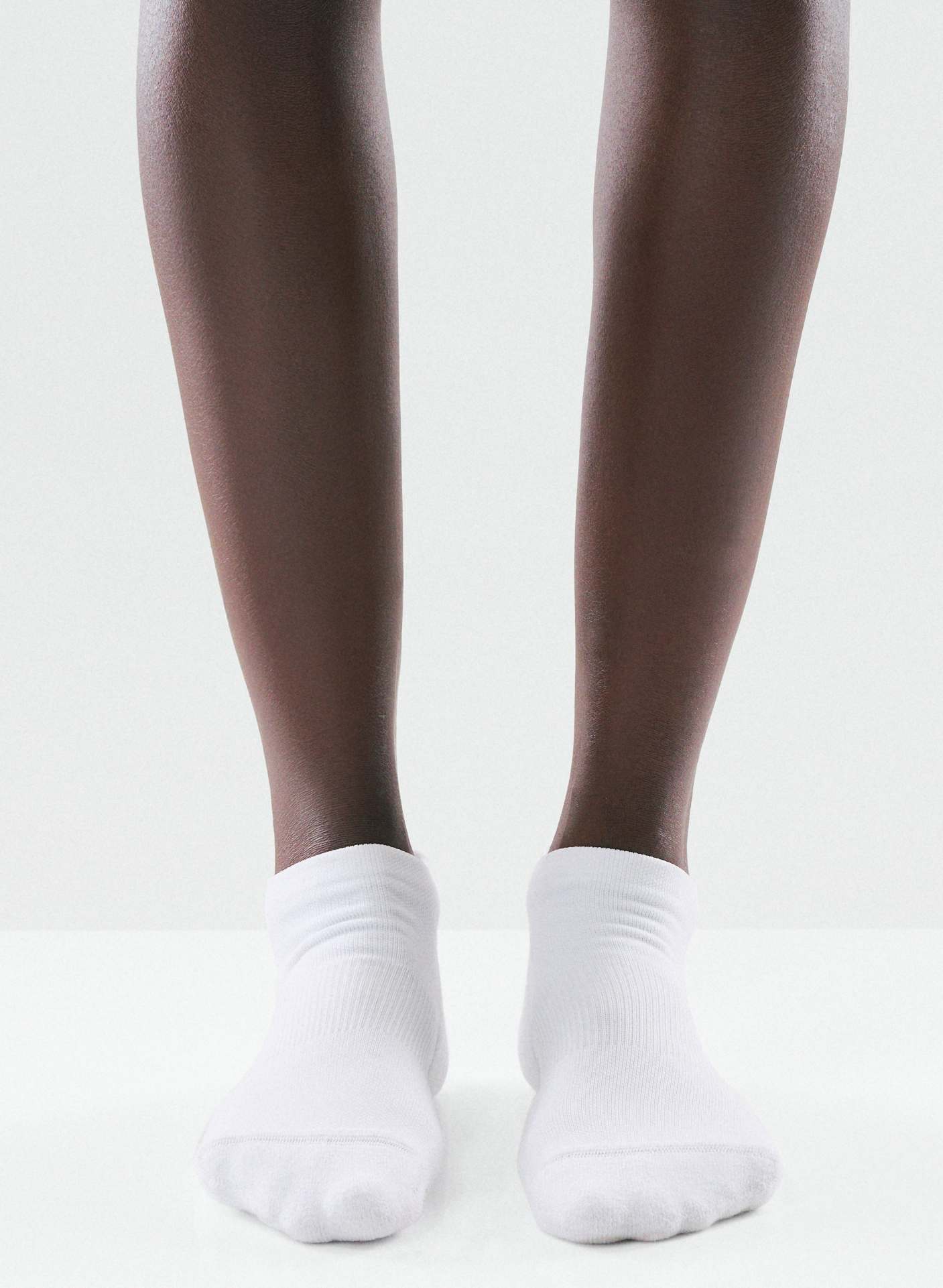SOFTSET™ VELOCITY TAB LO-ANKLE SOCK 2-PACK - Sweat-wicking performance low-ankle socks, 2-pack. 