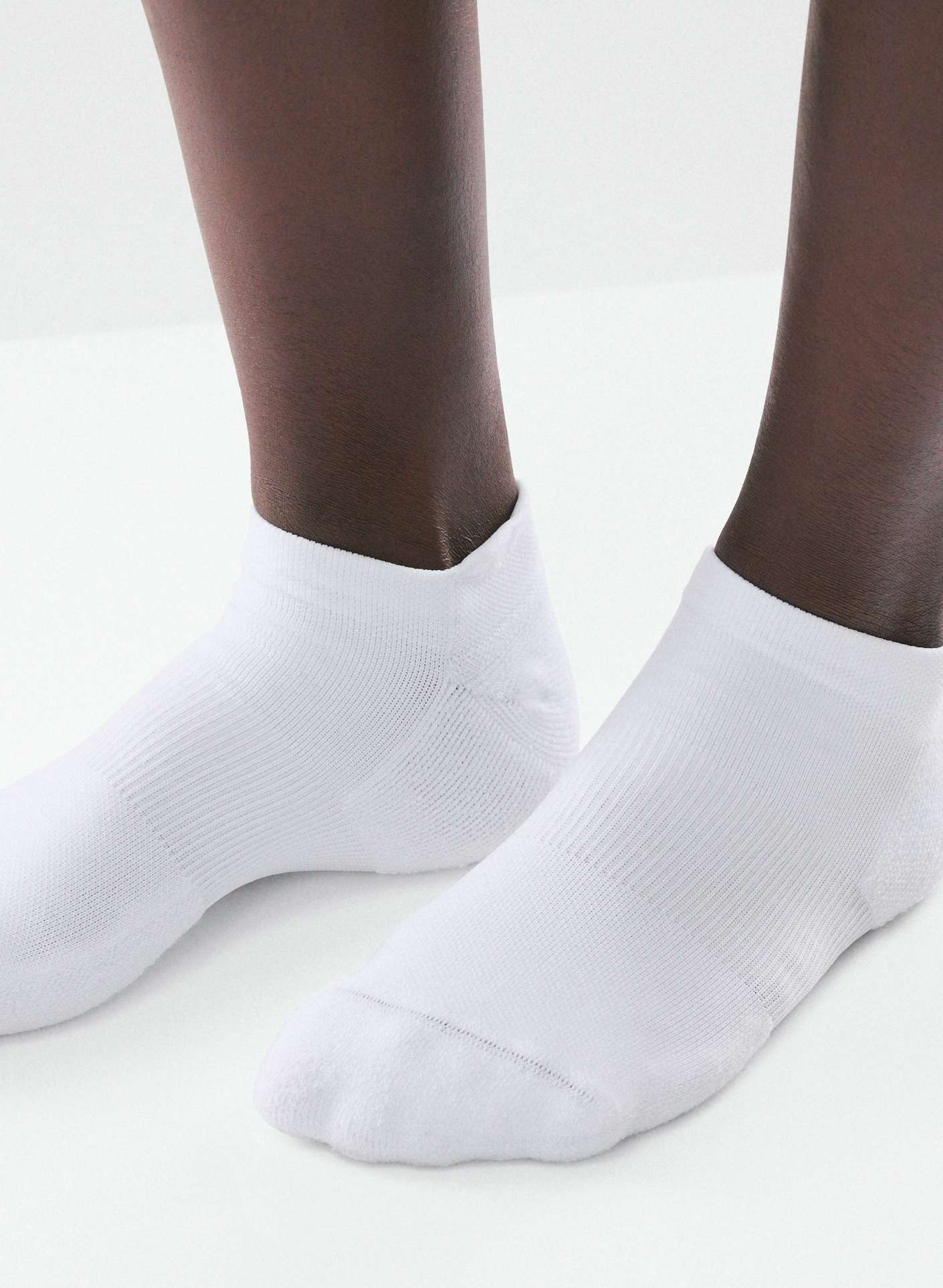 SOFTSET™ VELOCITY TAB LO-ANKLE SOCK 2-PACK | Aritzia