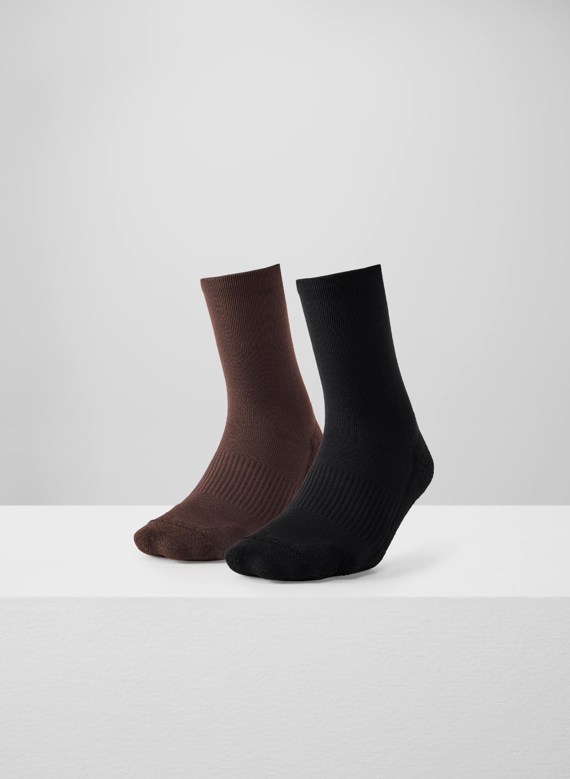 SOFTSET™ STUDIO GRIP CREW SOCK 2-PACK | Aritzia