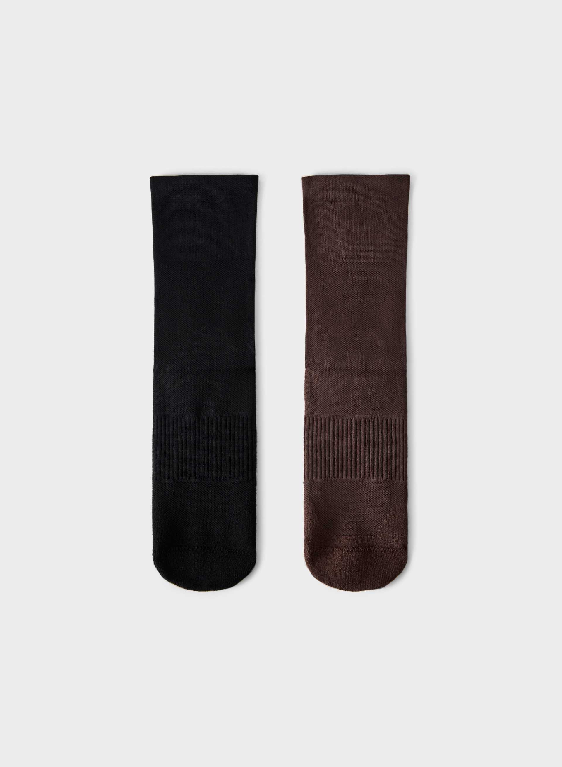 SOFTSET™ STUDIO GRIP CREW SOCK 2-PACK | Aritzia