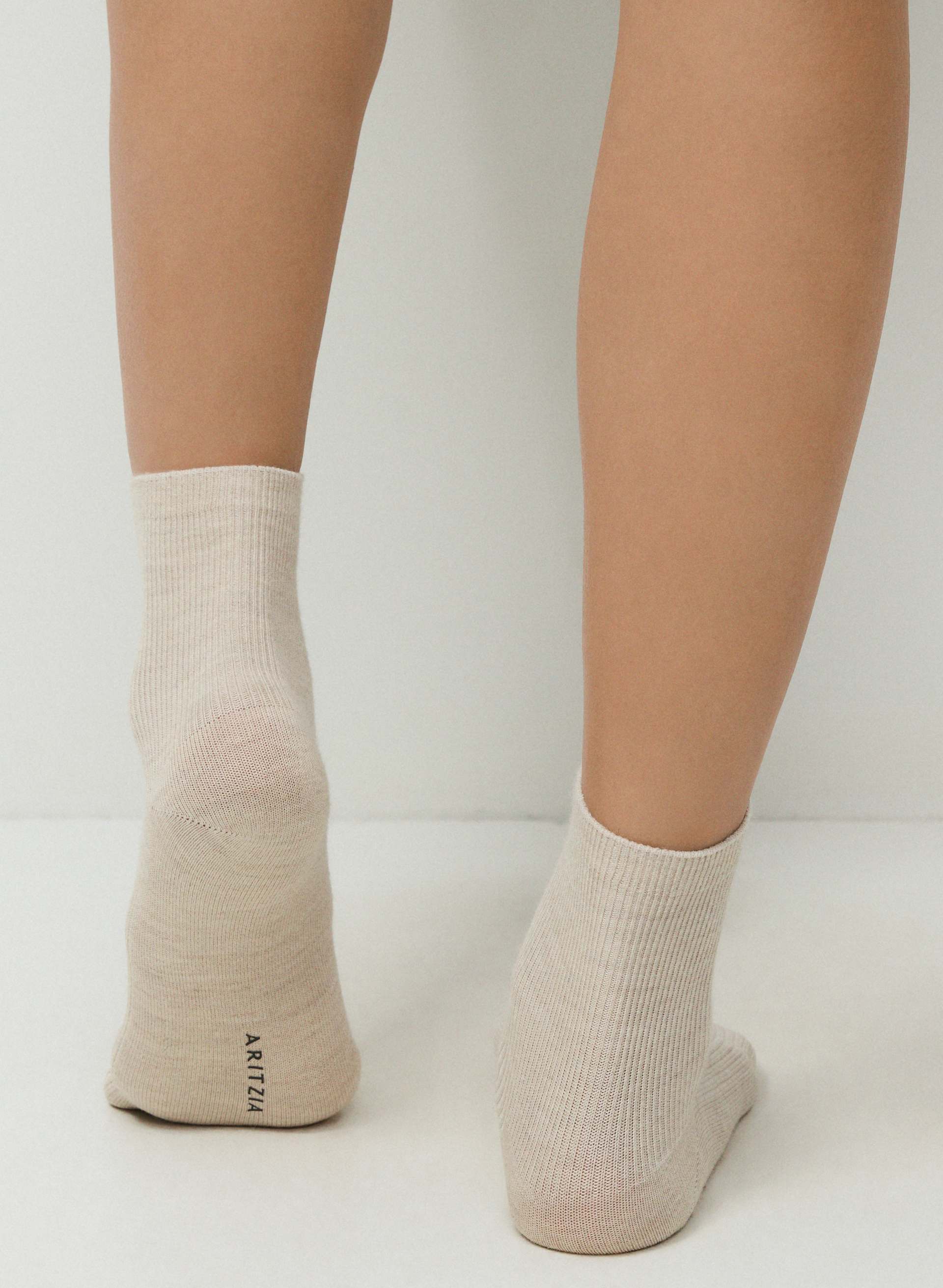 SOCQUETTES DAILY CÔTELÉES - 2 PAIRES | Aritzia