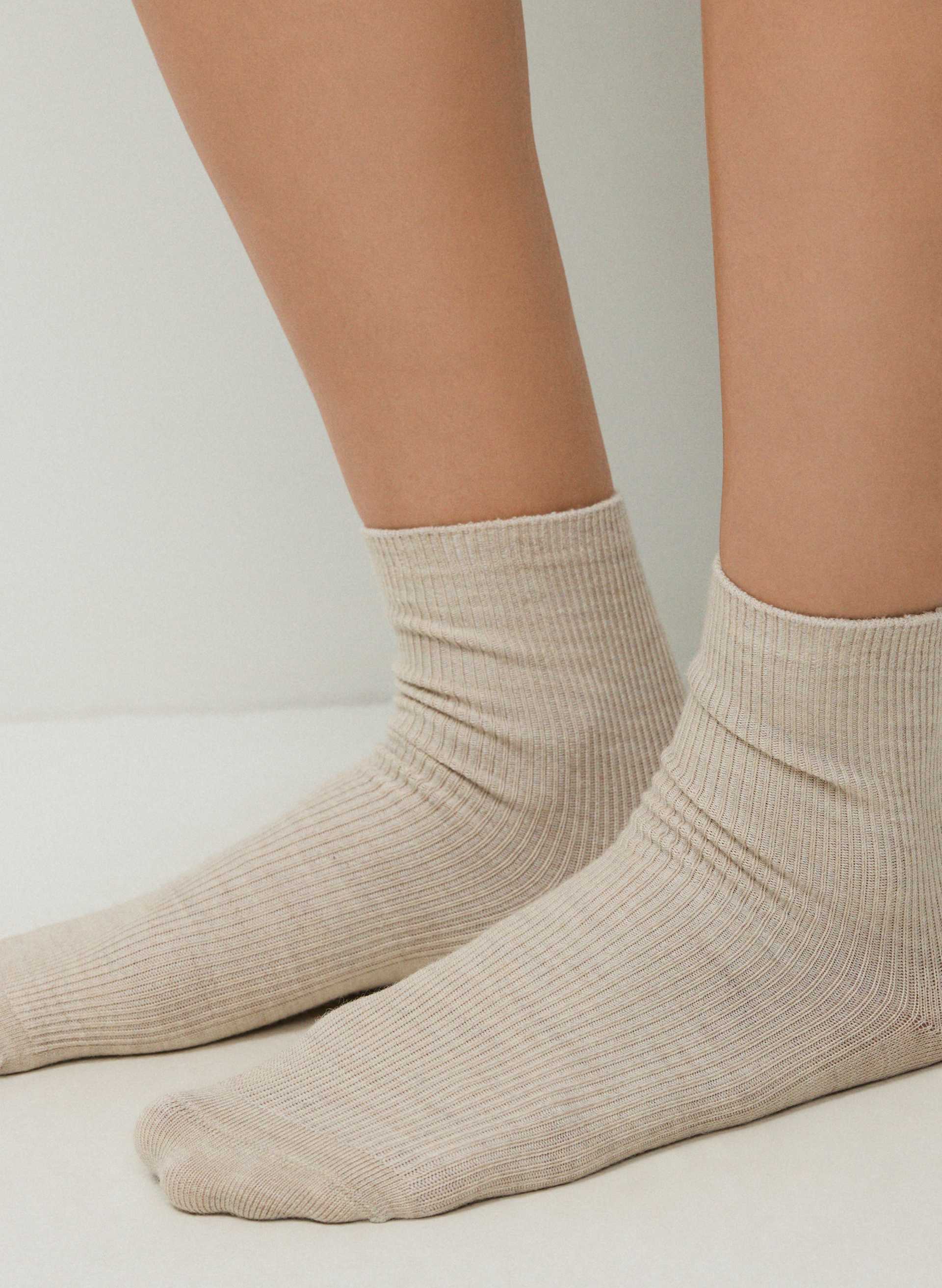 SOCQUETTES DAILY CÔTELÉES - 2 PAIRES | Aritzia
