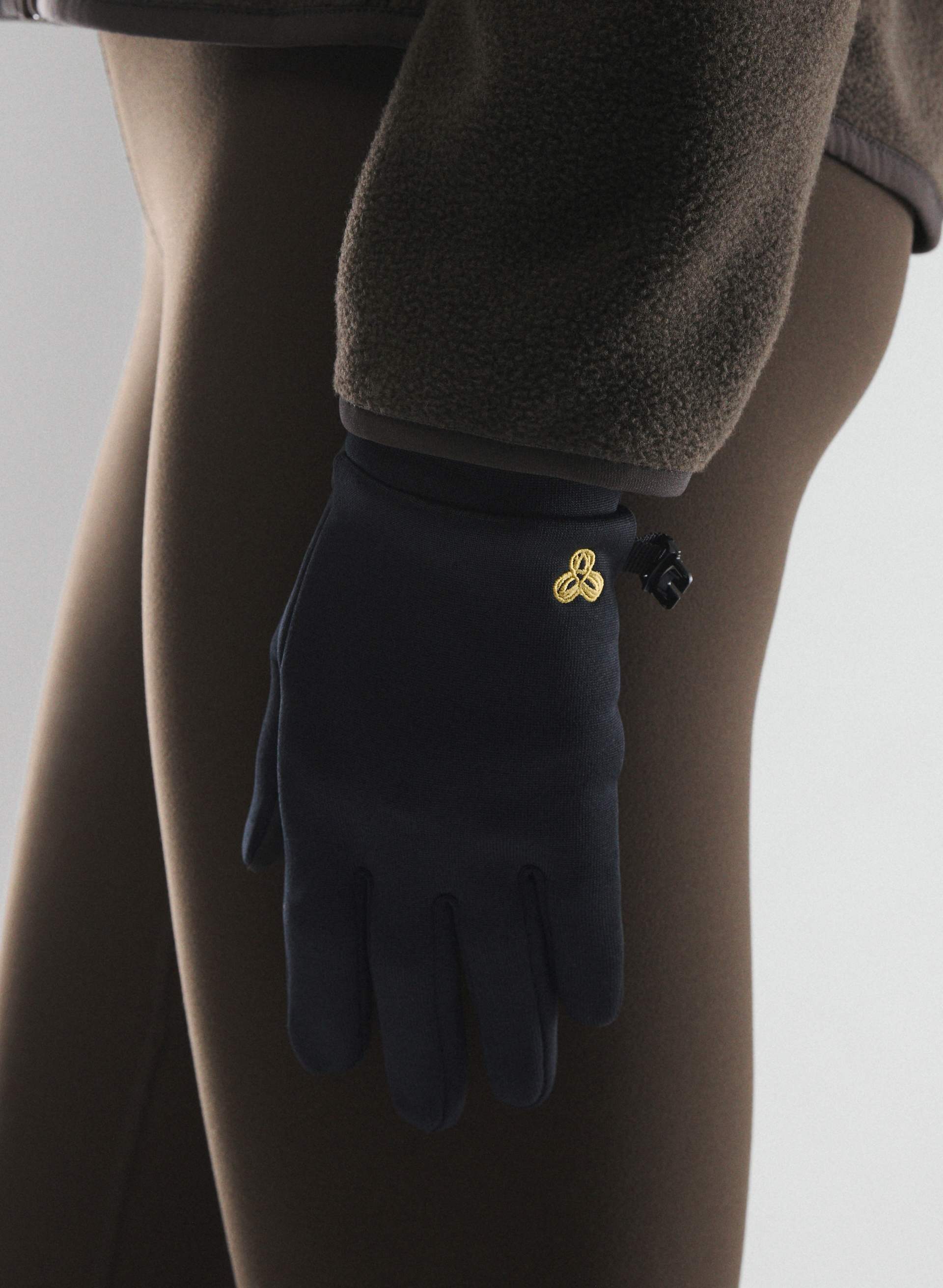 GANTS - POLARTEC® POWER STRETCH™ | Aritzia