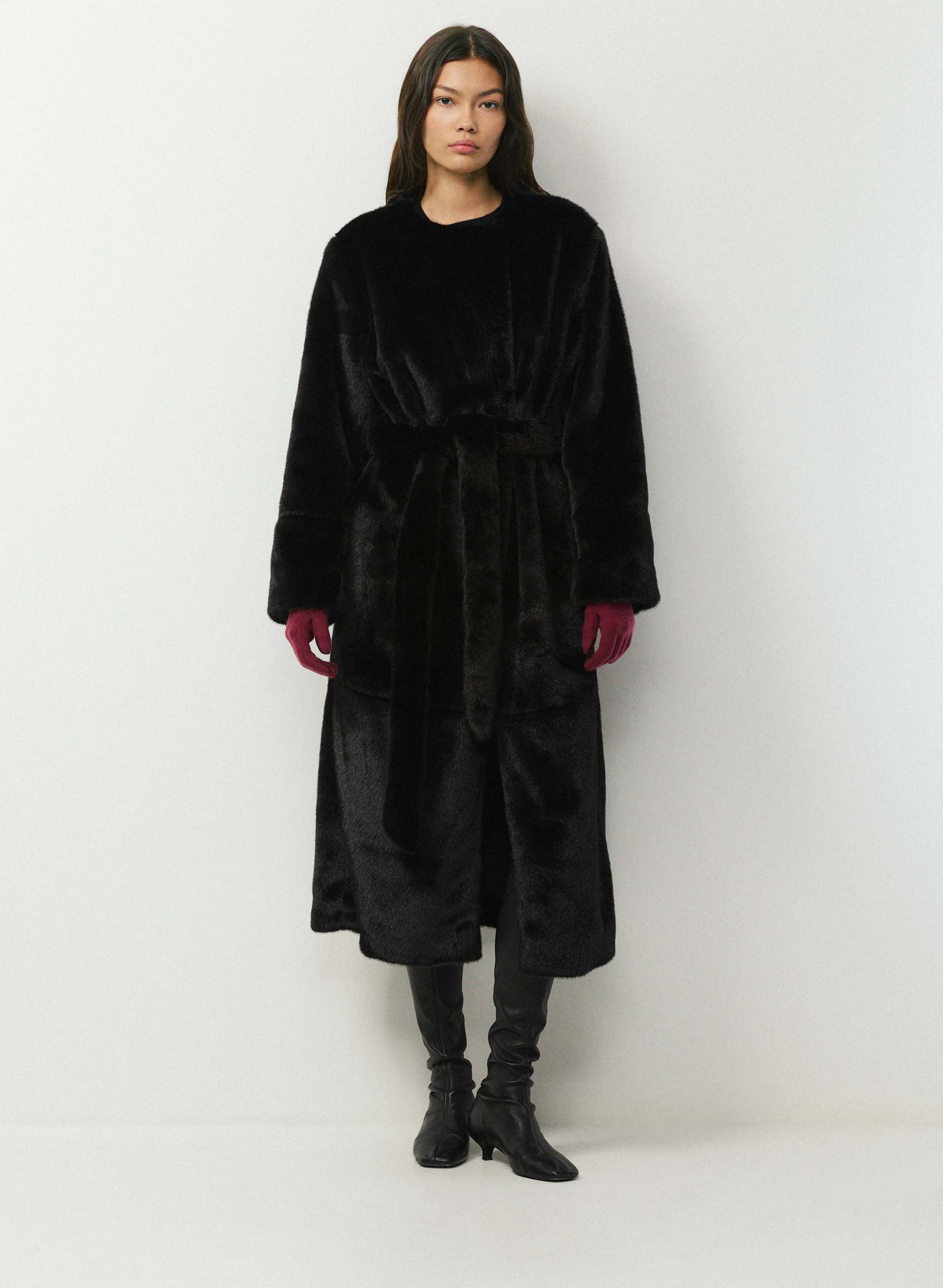 CASHMERE PROPHECY TECH GLOVES | Aritzia