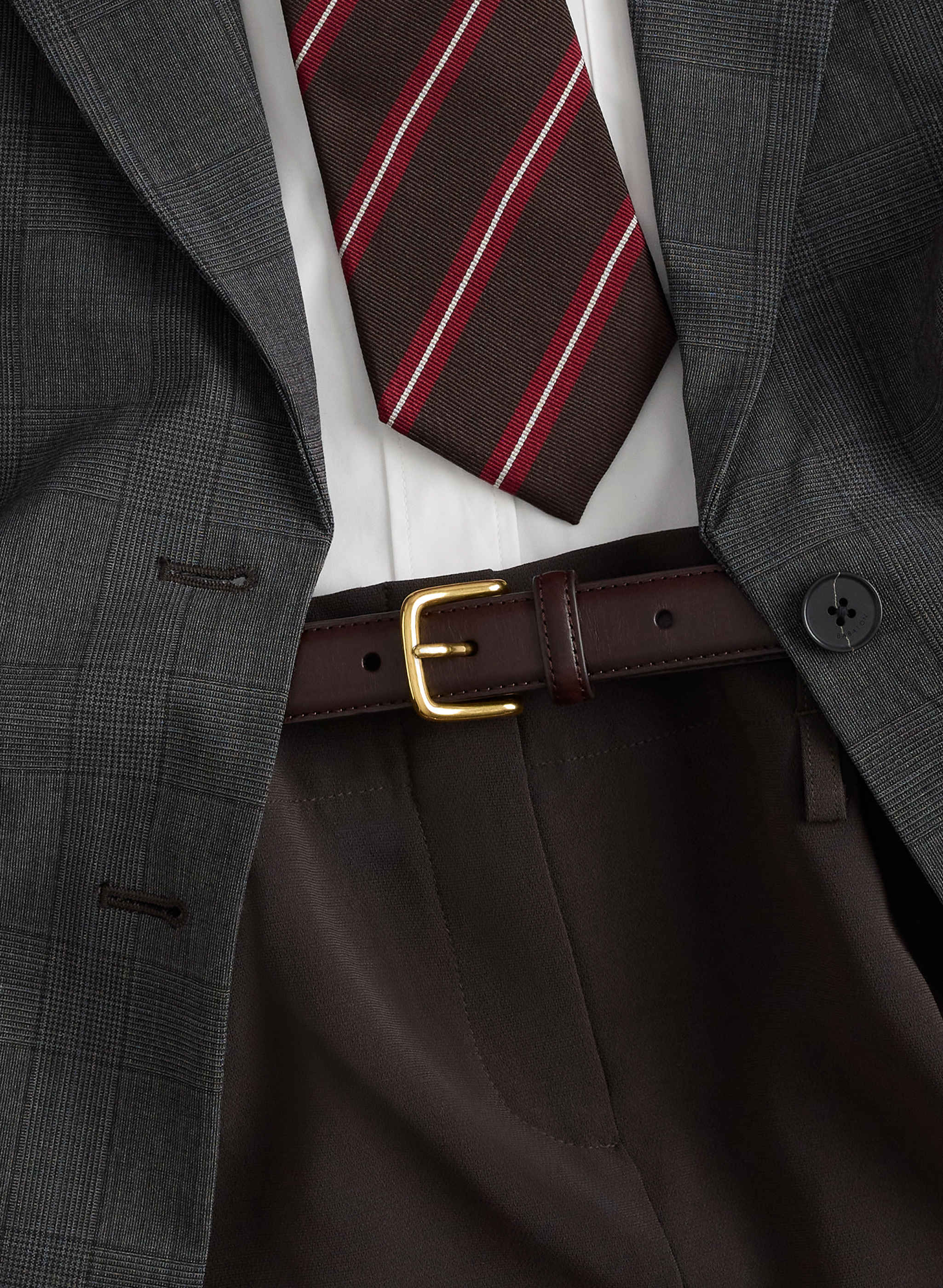 ESSENTIAL SOLID BRASS LEATHER BELT - Smooth 100% leather belt with solid brass square buckle. 